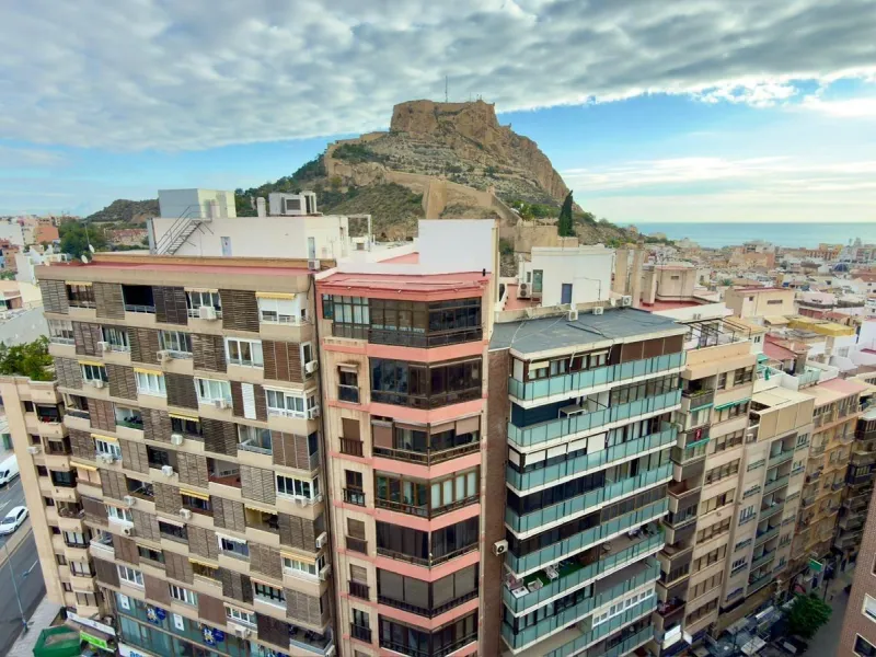 ALFONSO EL SABIO, PROPIEDAD CON VISTAS AL MAR Y AL CASTILLO