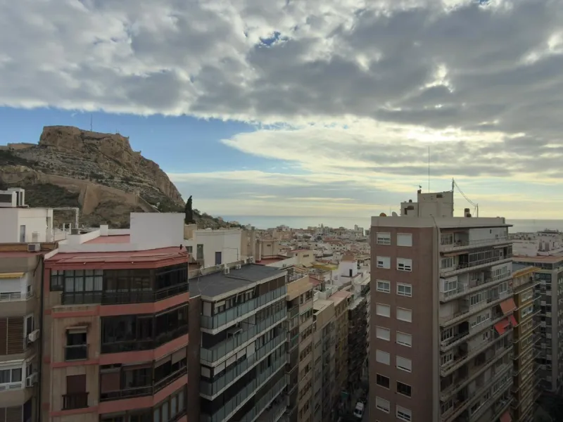 ALFONSO EL SABIO, PROPIEDAD CON VISTAS AL MAR Y AL CASTILLO