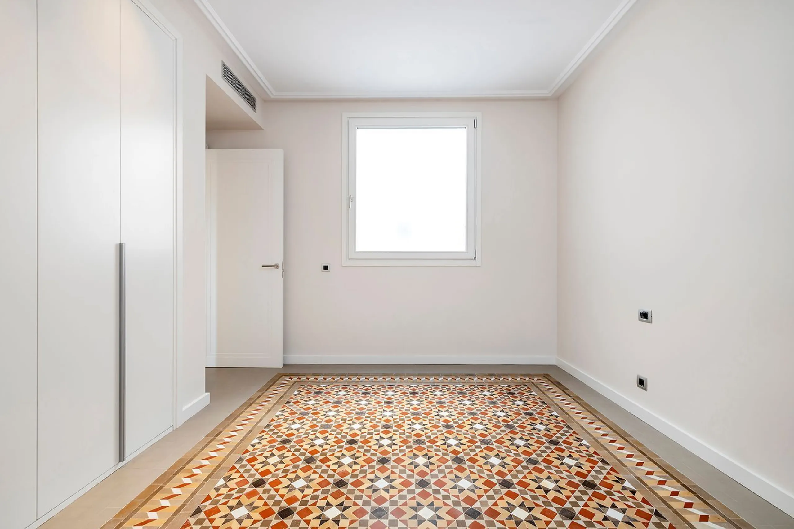 New-build apartment with sea views in Port Vell, Barcelona