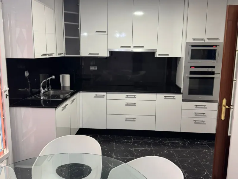 Spacious Apartment in Torrevieja Just 500 m from the Sea 🌊