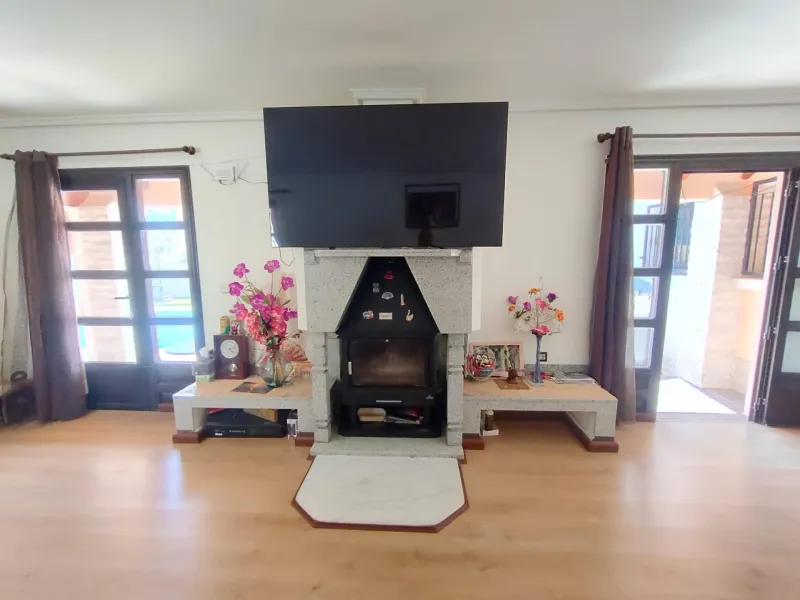 Stunning 5-Bedroom House with Pool in Orihuela Costa