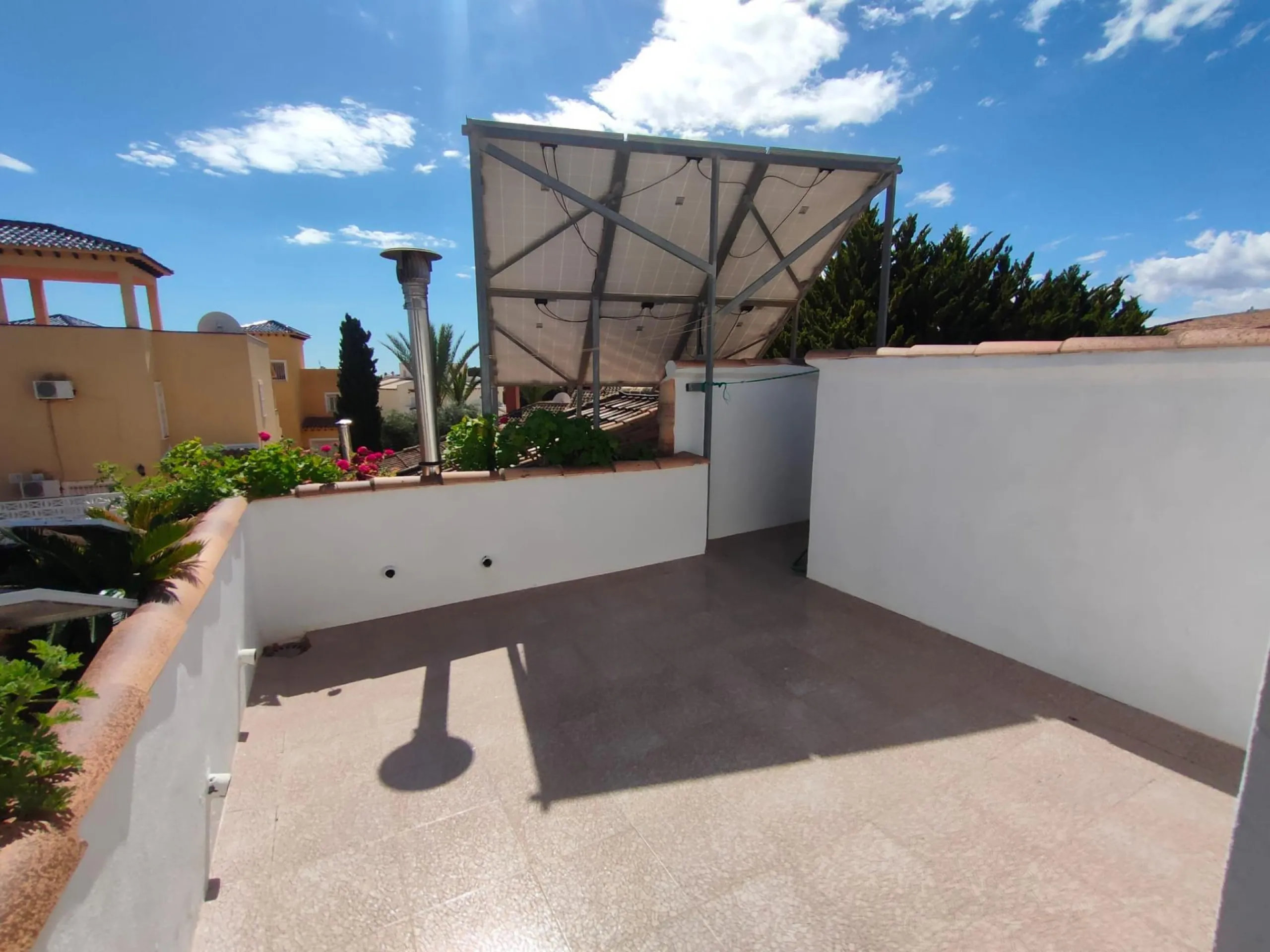 Stunning 5-Bedroom House with Pool in Orihuela Costa