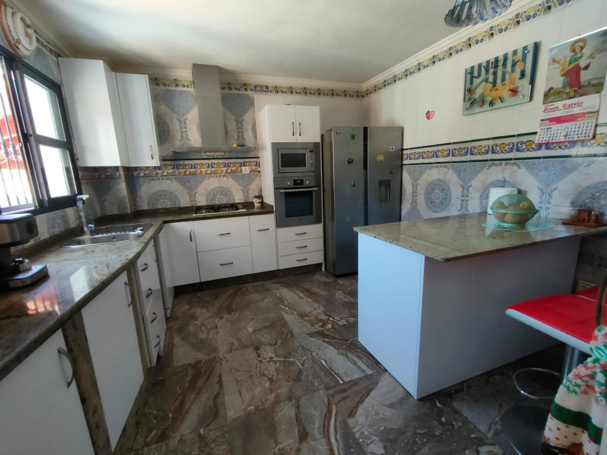 Stunning 5-Bedroom House with Pool in Orihuela Costa