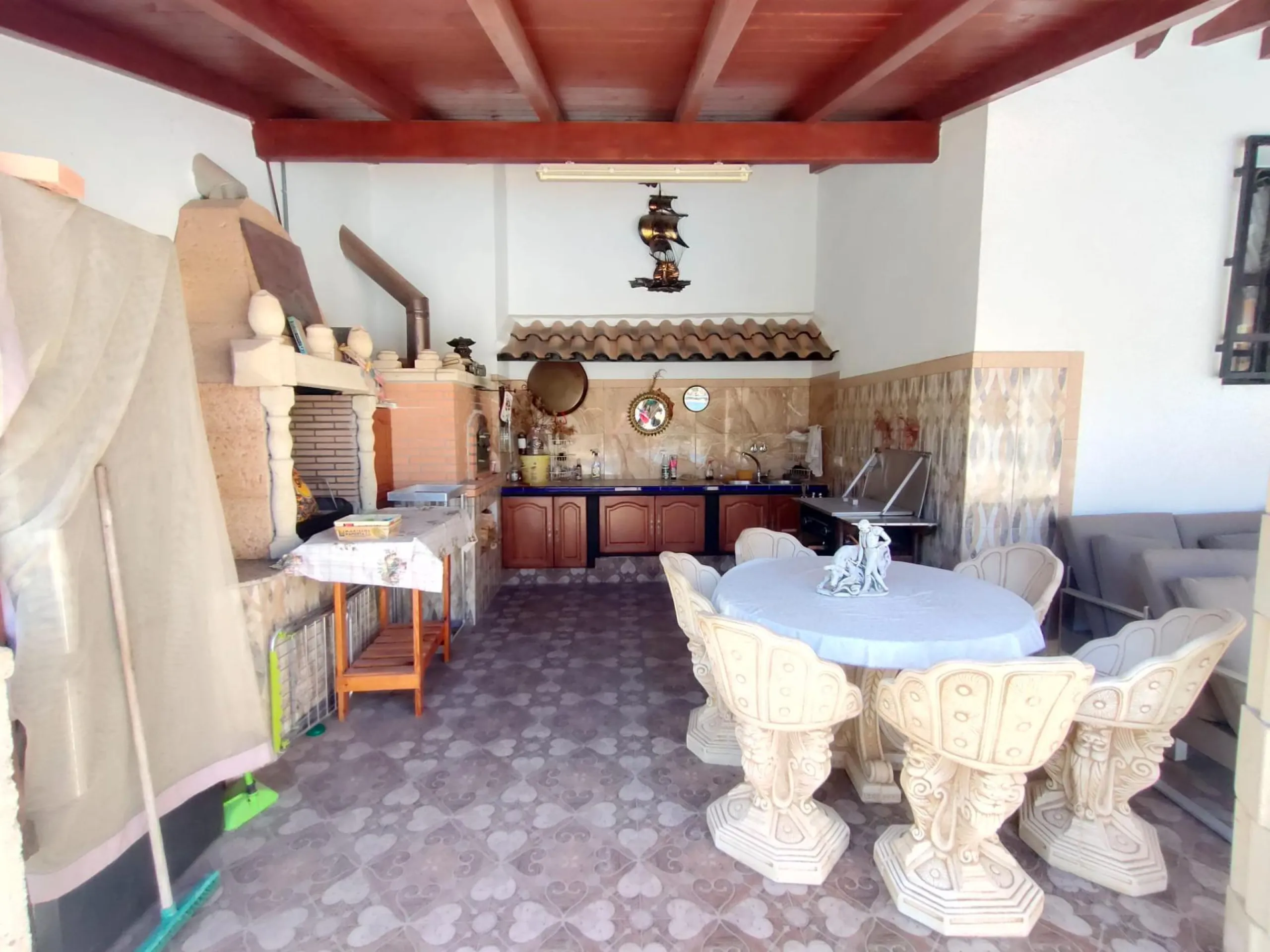 Stunning 5-Bedroom House with Pool in Orihuela Costa