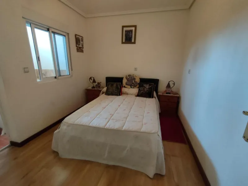 Stunning 5-Bedroom House with Pool in Orihuela Costa