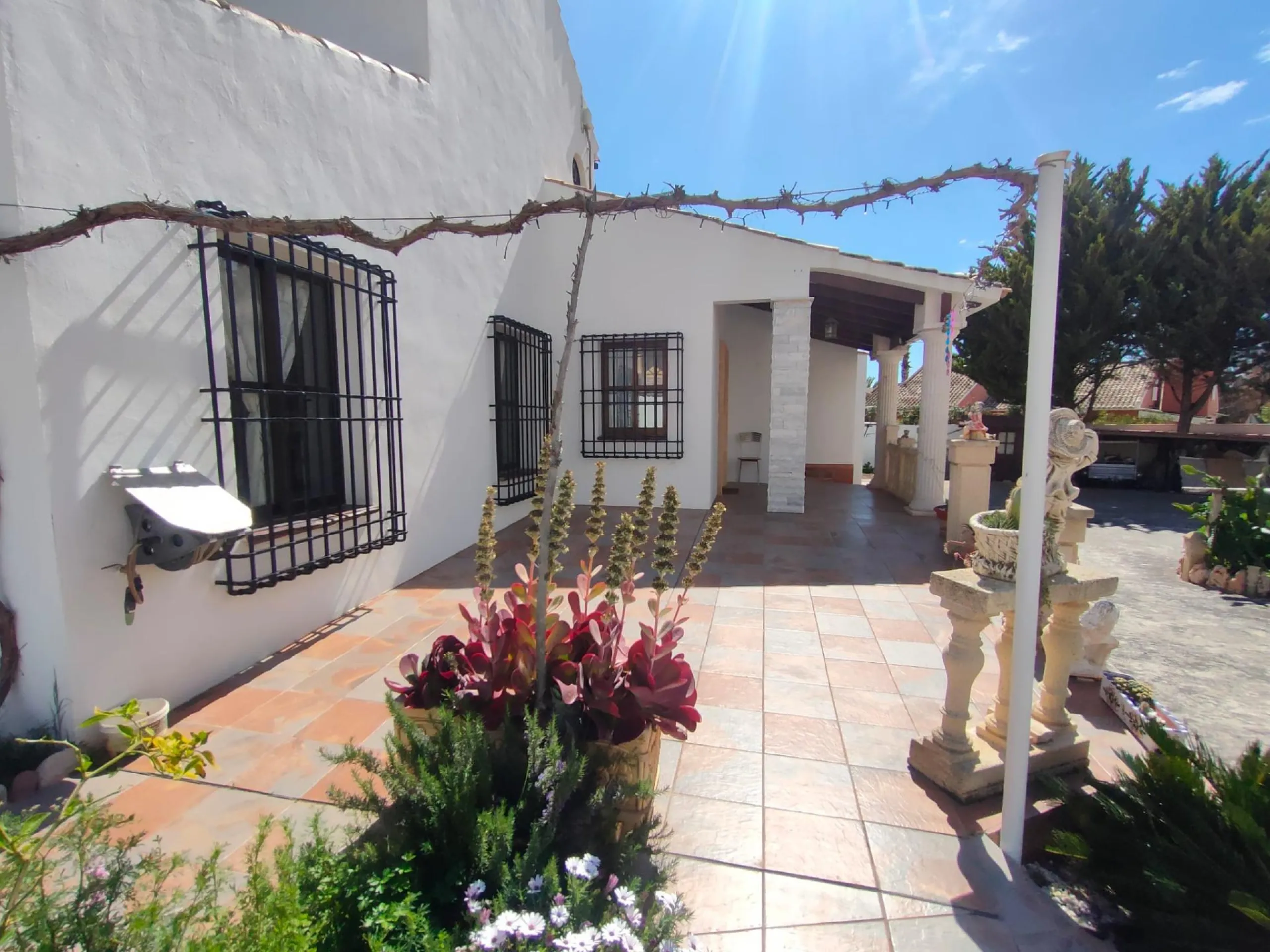 Stunning 5-Bedroom House with Pool in Orihuela Costa
