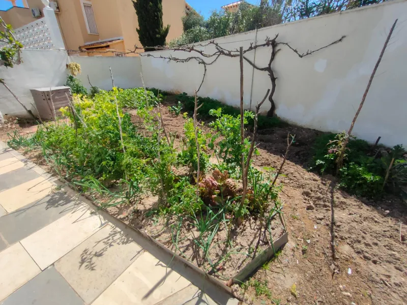 Stunning 5-Bedroom House with Pool in Orihuela Costa