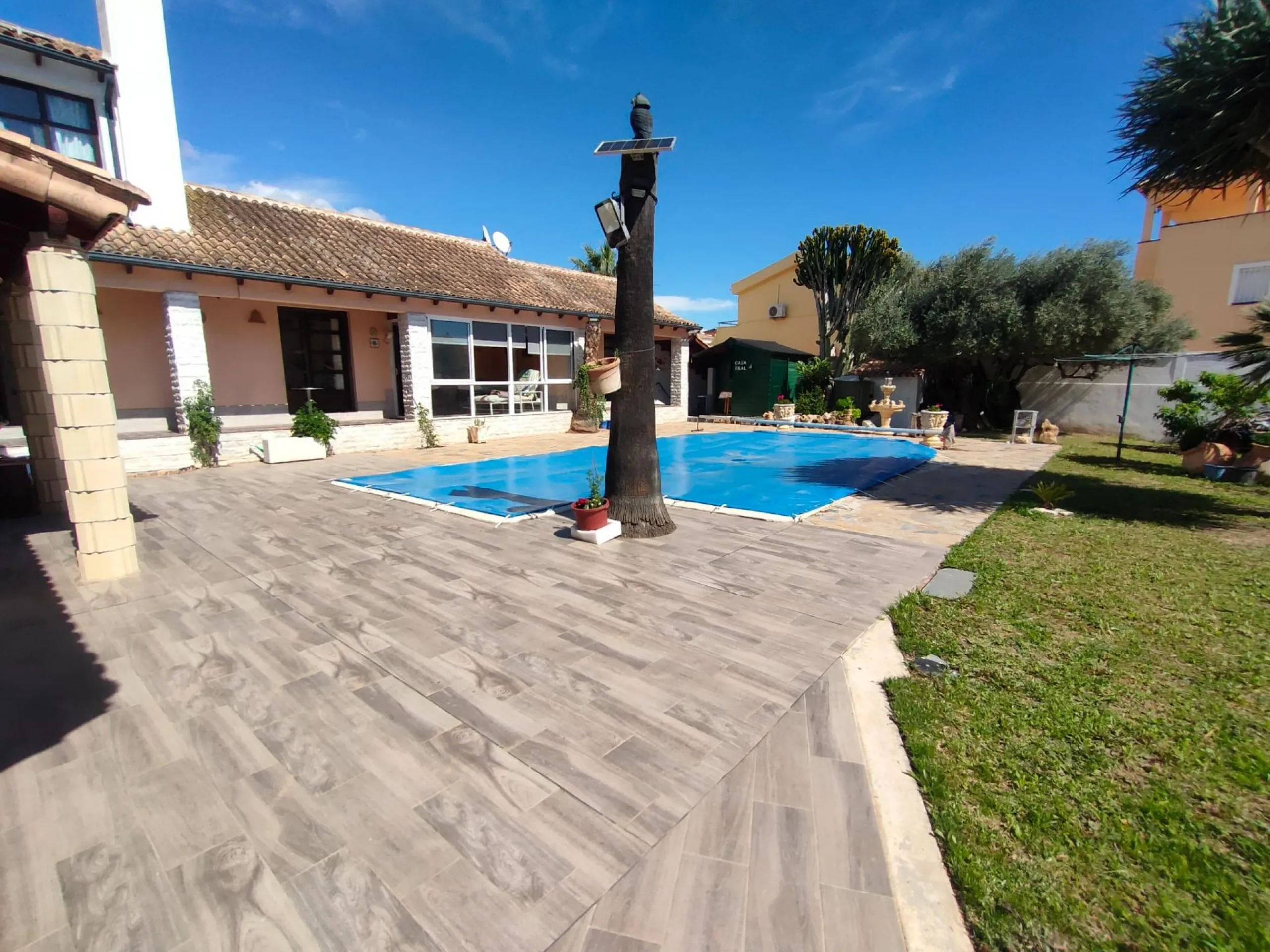 Stunning 5-Bedroom House with Pool in Orihuela Costa