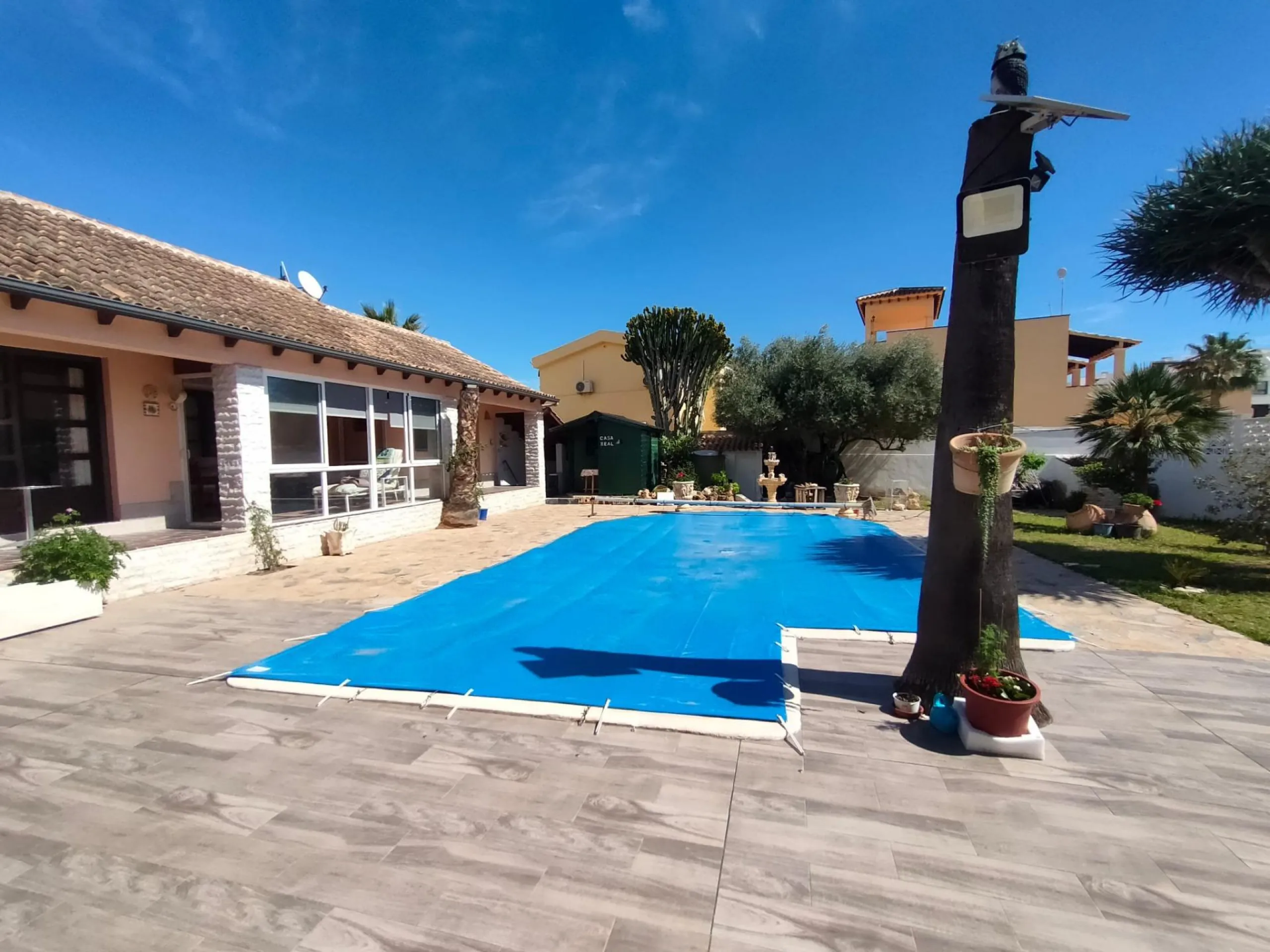 Stunning 5-Bedroom House with Pool in Orihuela Costa