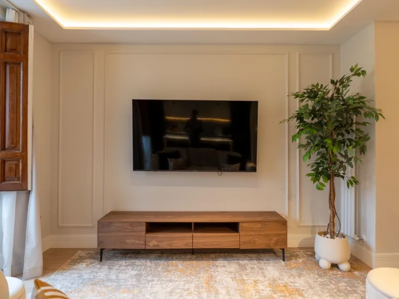 RENOVATED 3-BEDROOM APARTMENT IN UNIVERSIDAD – MALASAÑA | EXTERIOR, 5TH FLOOR