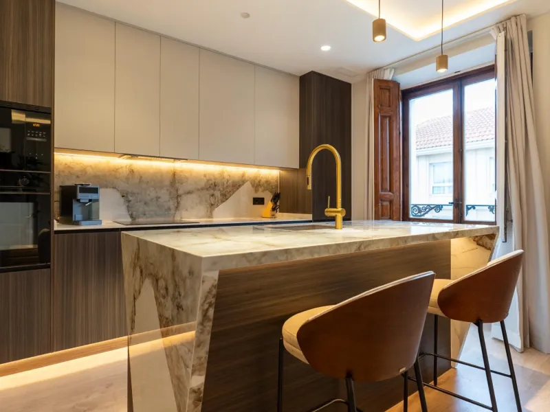 RENOVATED 3-BEDROOM APARTMENT IN UNIVERSIDAD – MALASAÑA | EXTERIOR, 5TH FLOOR