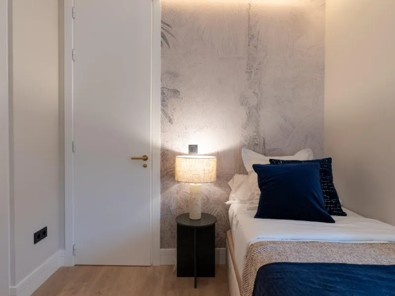 RENOVATED 3-BEDROOM APARTMENT IN UNIVERSIDAD – MALASAÑA | EXTERIOR, 5TH FLOOR
