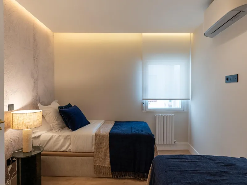 RENOVATED 3-BEDROOM APARTMENT IN UNIVERSIDAD – MALASAÑA | EXTERIOR, 5TH FLOOR
