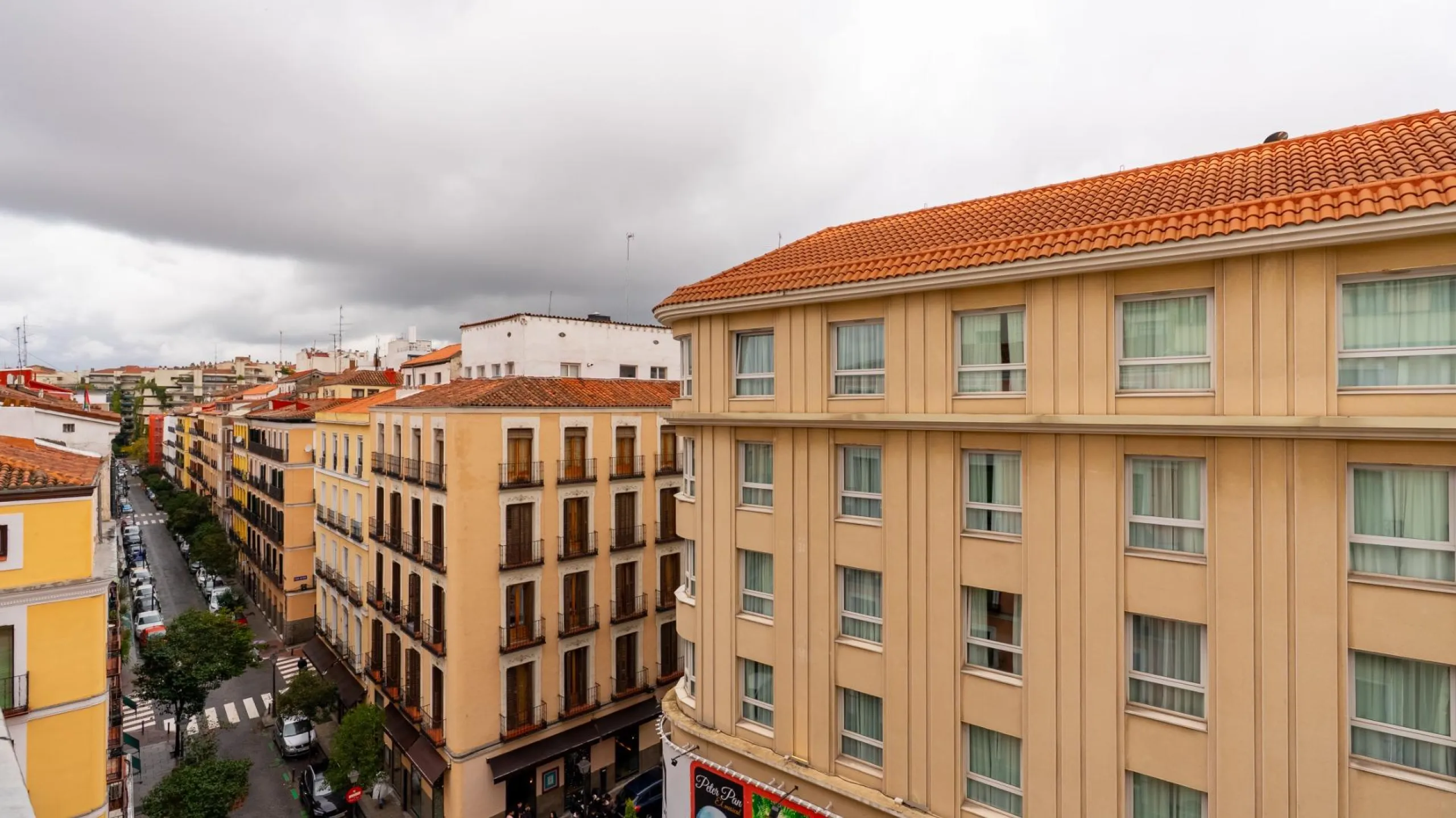 RENOVATED 3-BEDROOM APARTMENT IN UNIVERSIDAD – MALASAÑA | EXTERIOR, 5TH FLOOR