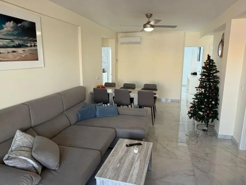 Stunning North-Facing Apartment in Torrevieja - Just 150m from the Sea