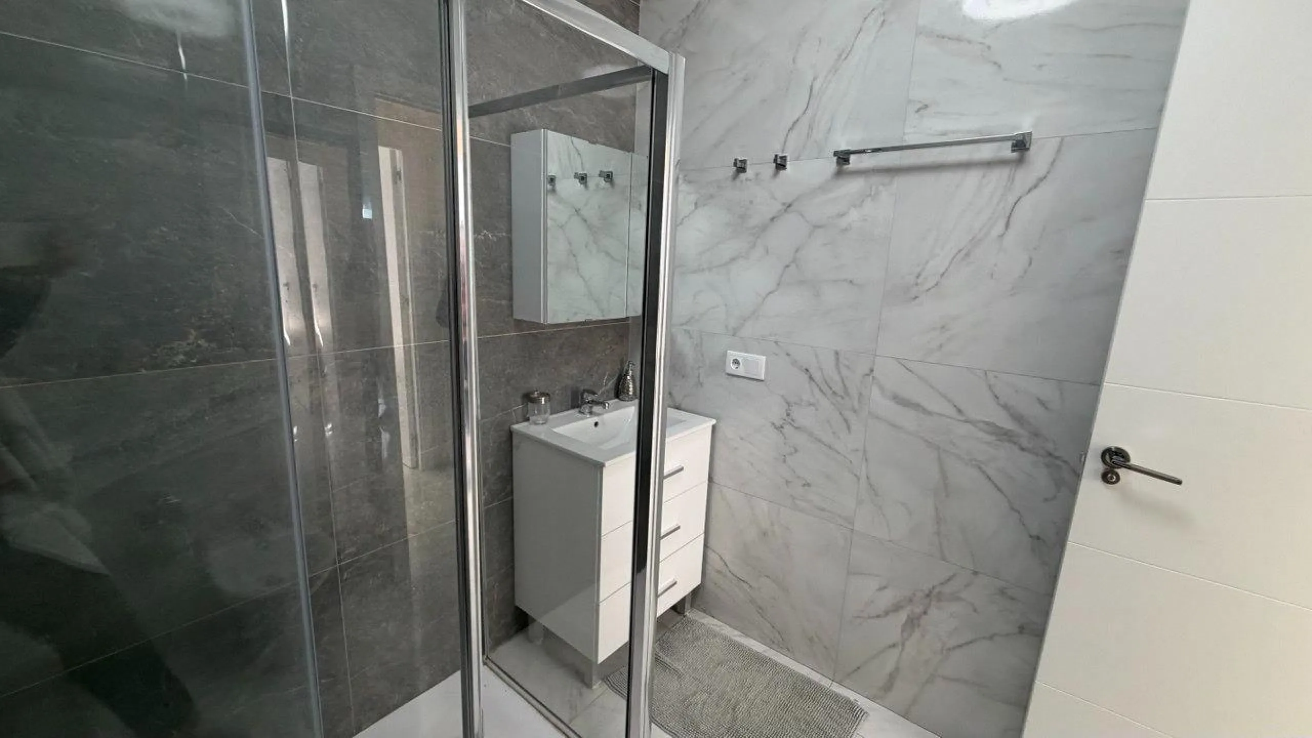 Stunning North-Facing Apartment in Torrevieja - Just 150m from the Sea