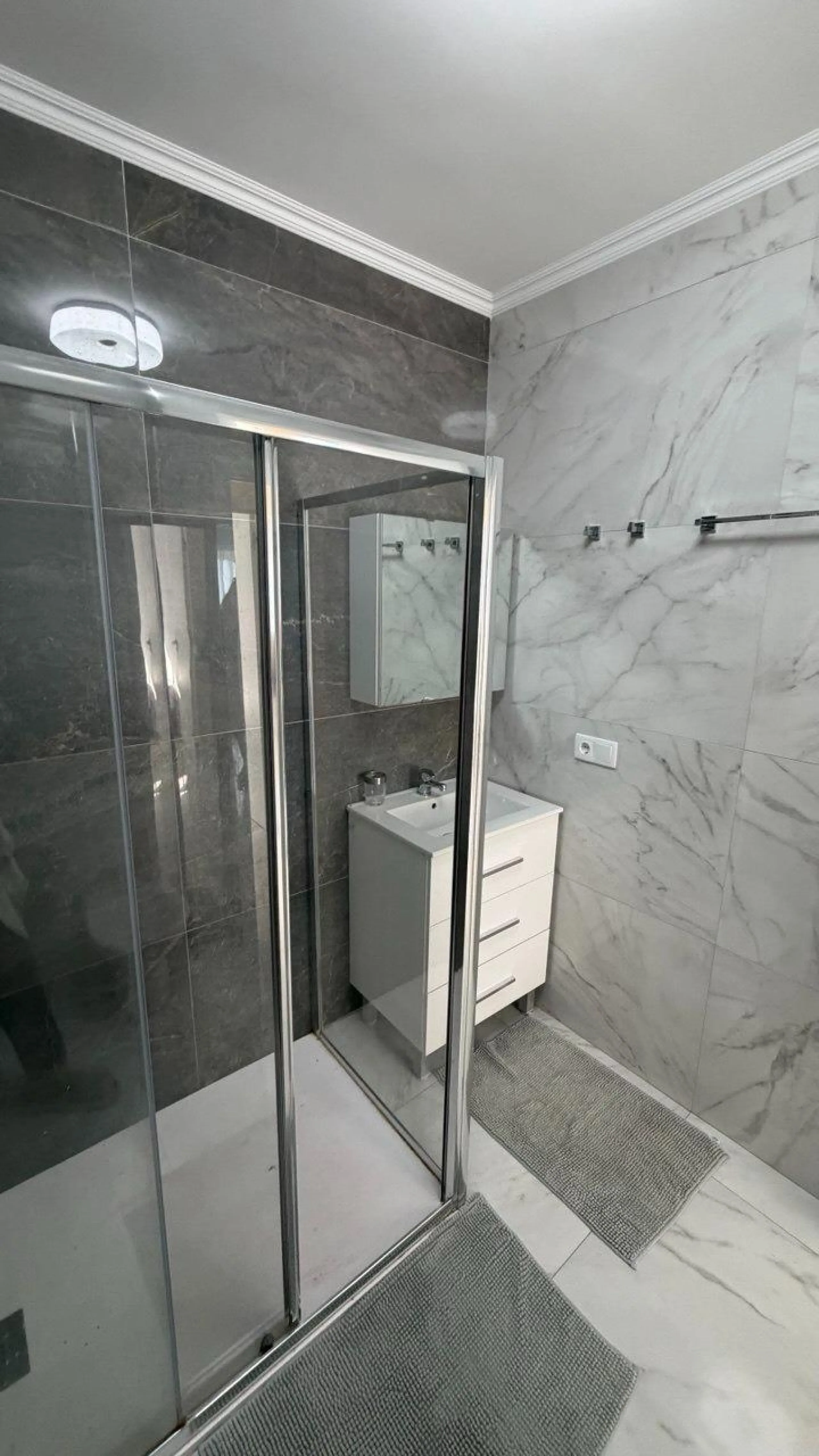 Stunning North-Facing Apartment in Torrevieja - Just 150m from the Sea