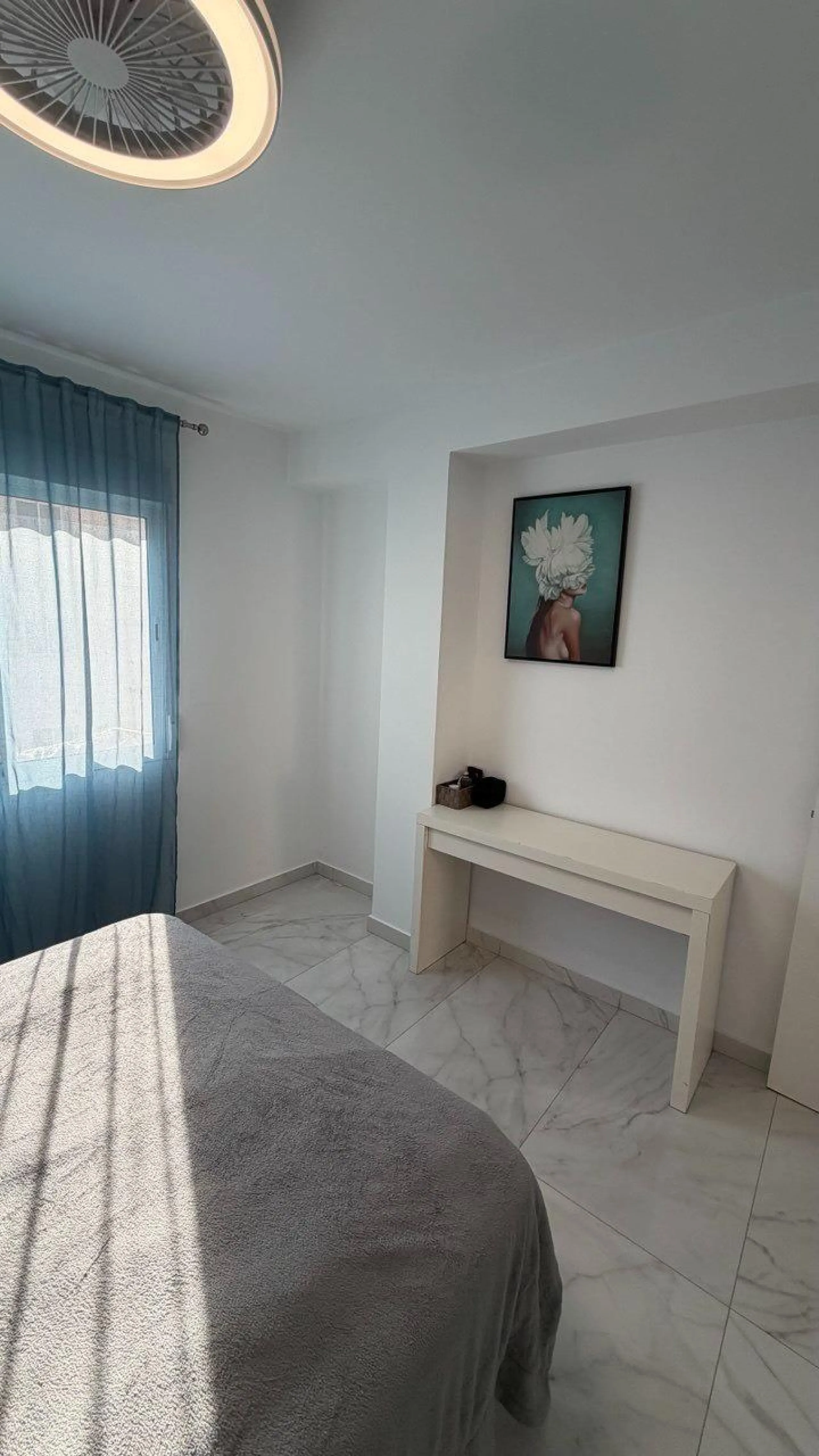 Stunning North-Facing Apartment in Torrevieja - Just 150m from the Sea