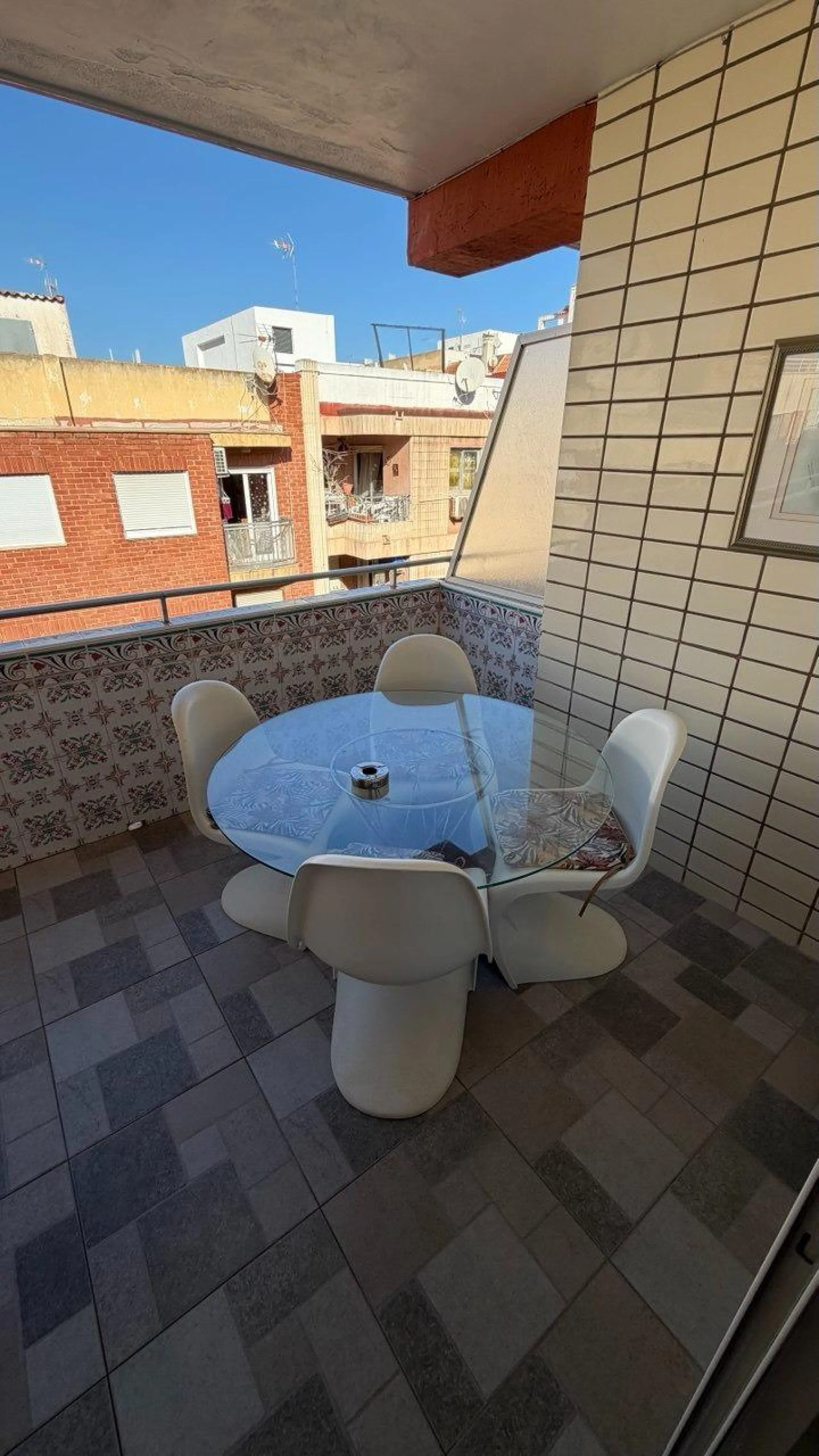 Stunning North-Facing Apartment in Torrevieja - Just 150m from the Sea