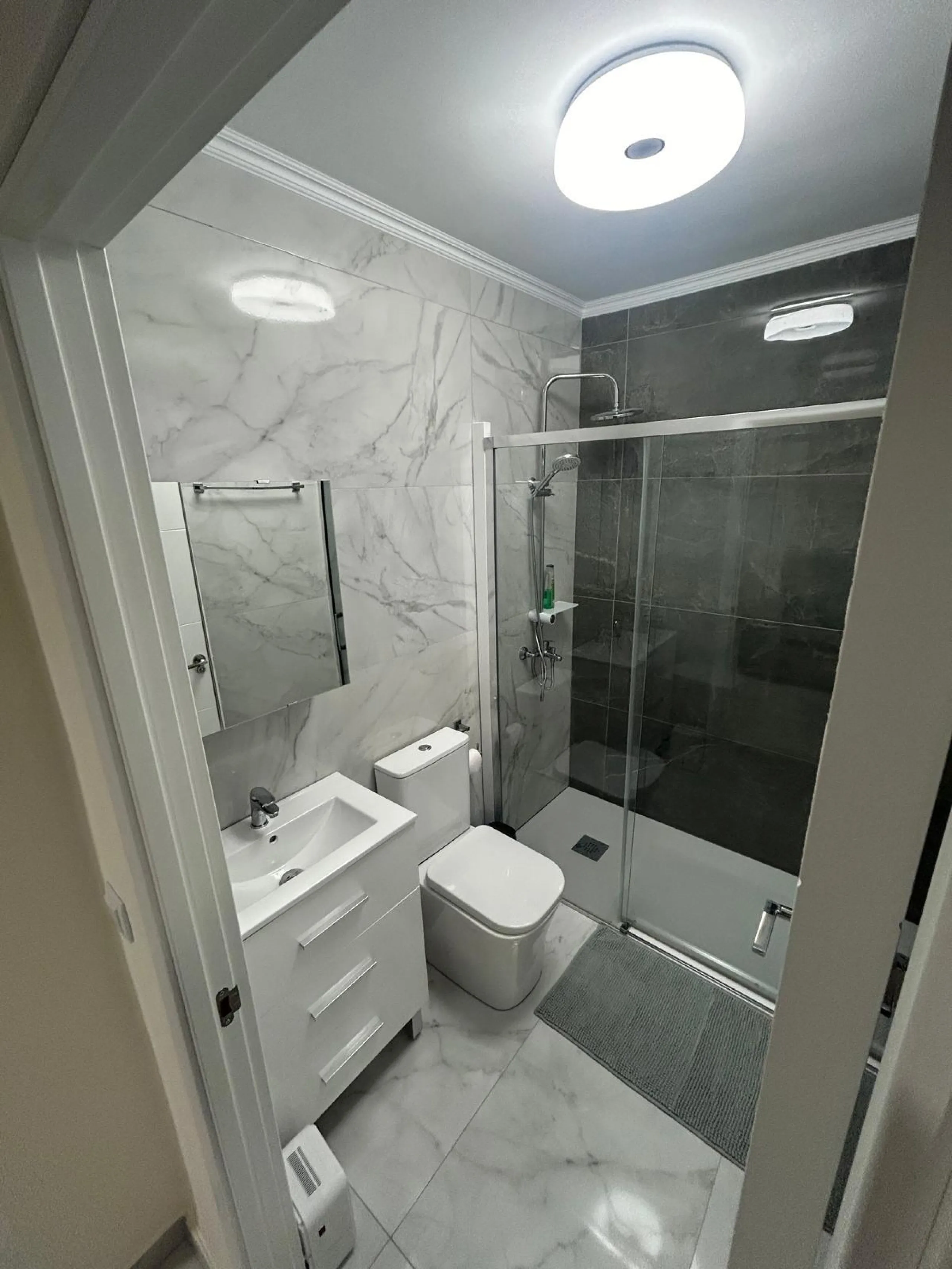 Stunning North-Facing Apartment in Torrevieja - Just 150m from the Sea