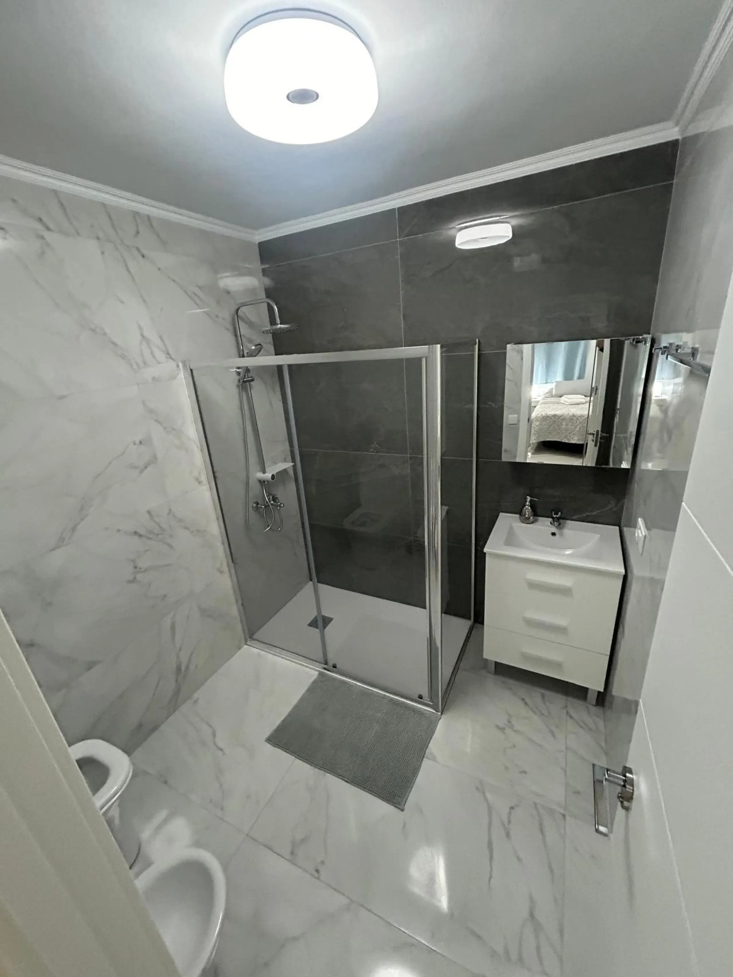 Stunning North-Facing Apartment in Torrevieja - Just 150m from the Sea