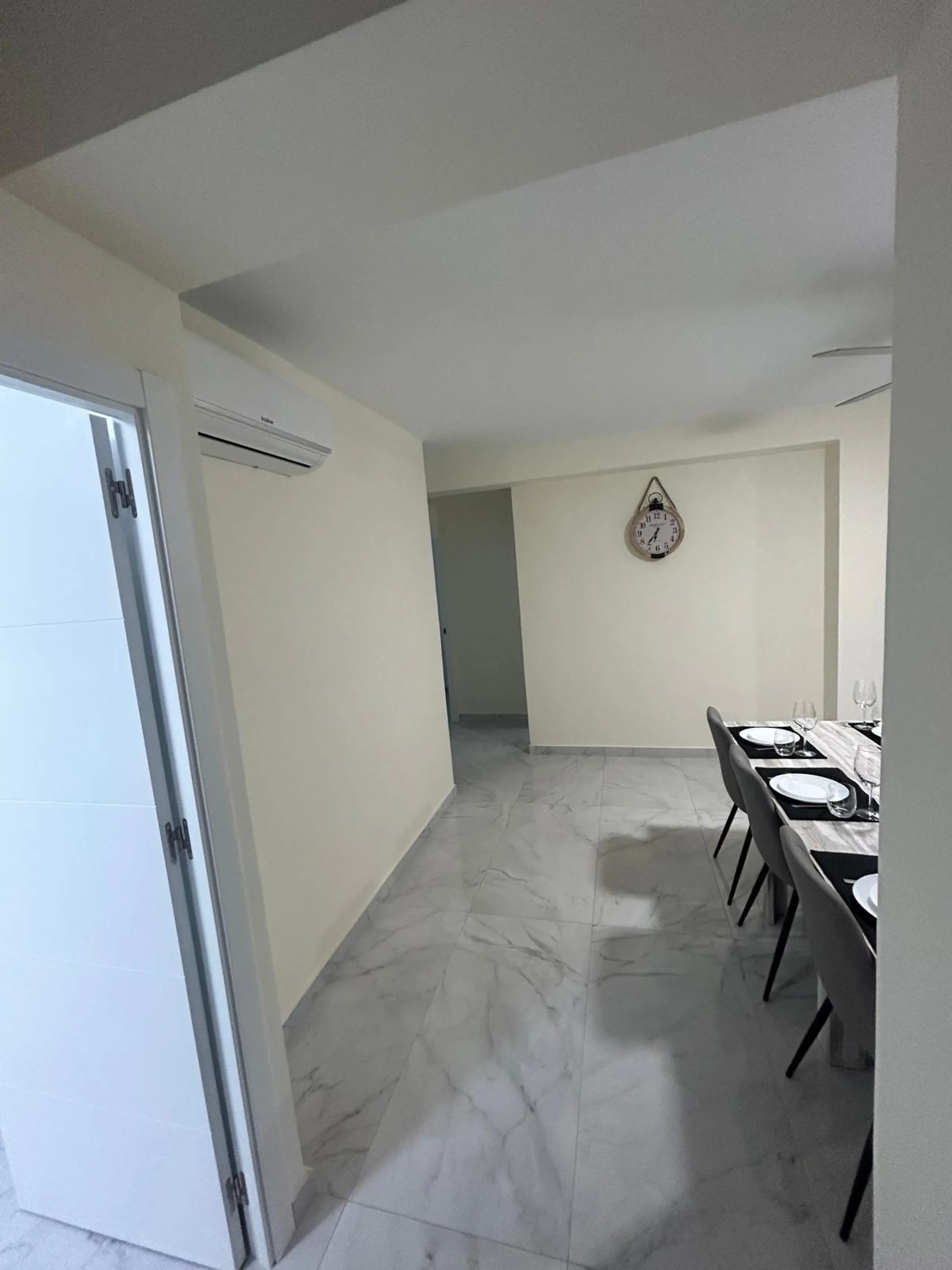 Stunning North-Facing Apartment in Torrevieja - Just 150m from the Sea