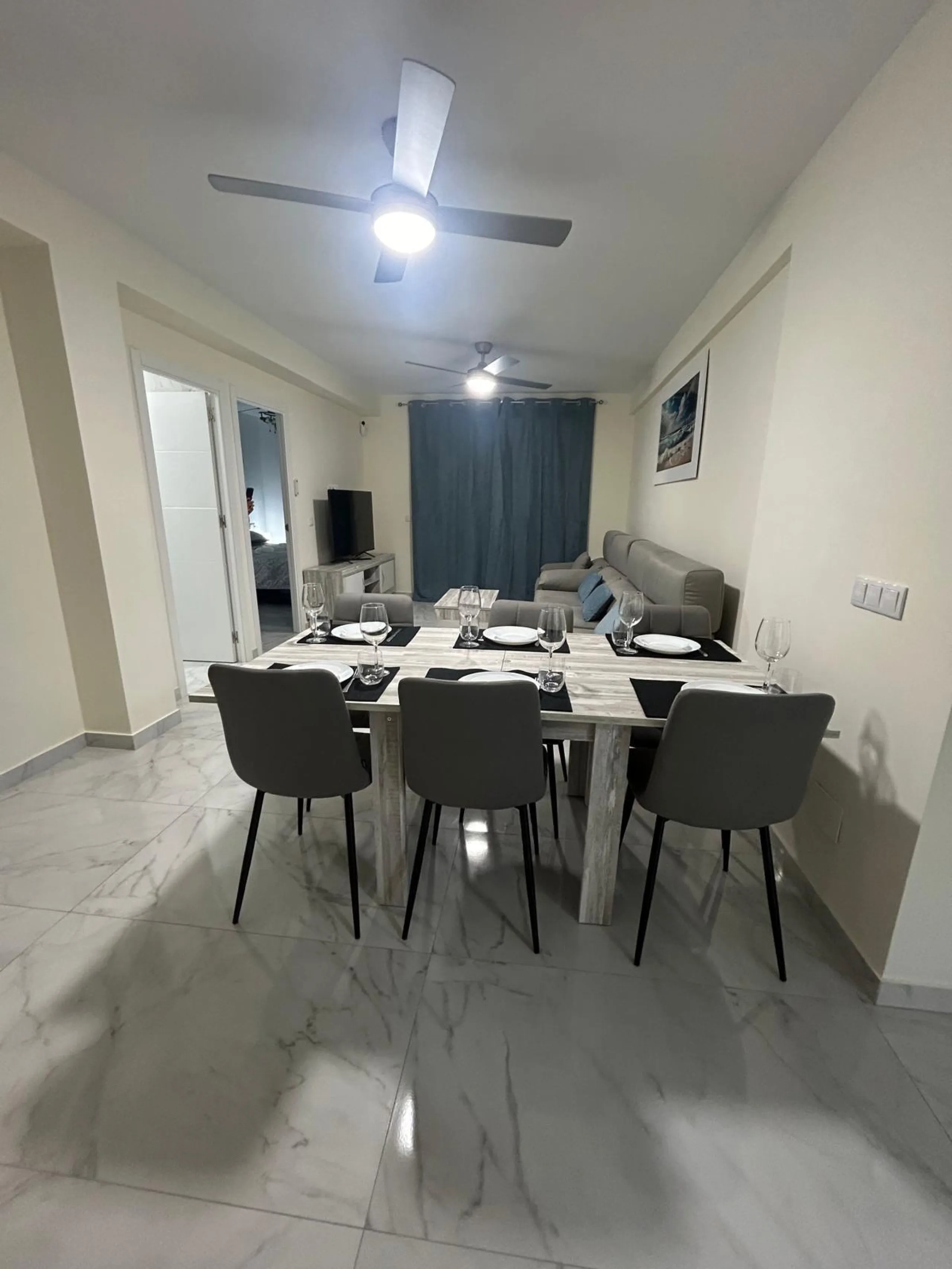 Stunning North-Facing Apartment in Torrevieja - Just 150m from the Sea
