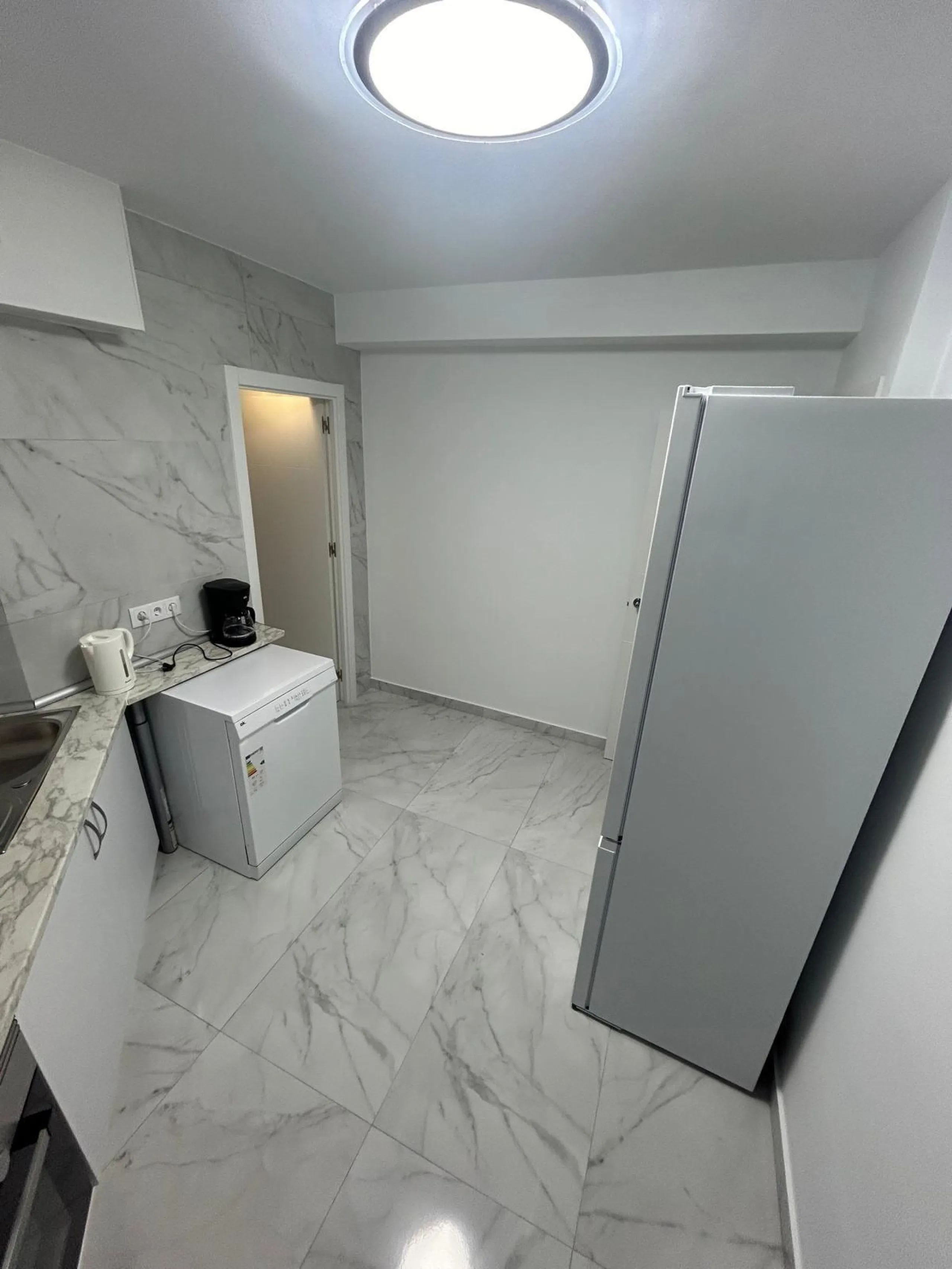 Stunning North-Facing Apartment in Torrevieja - Just 150m from the Sea