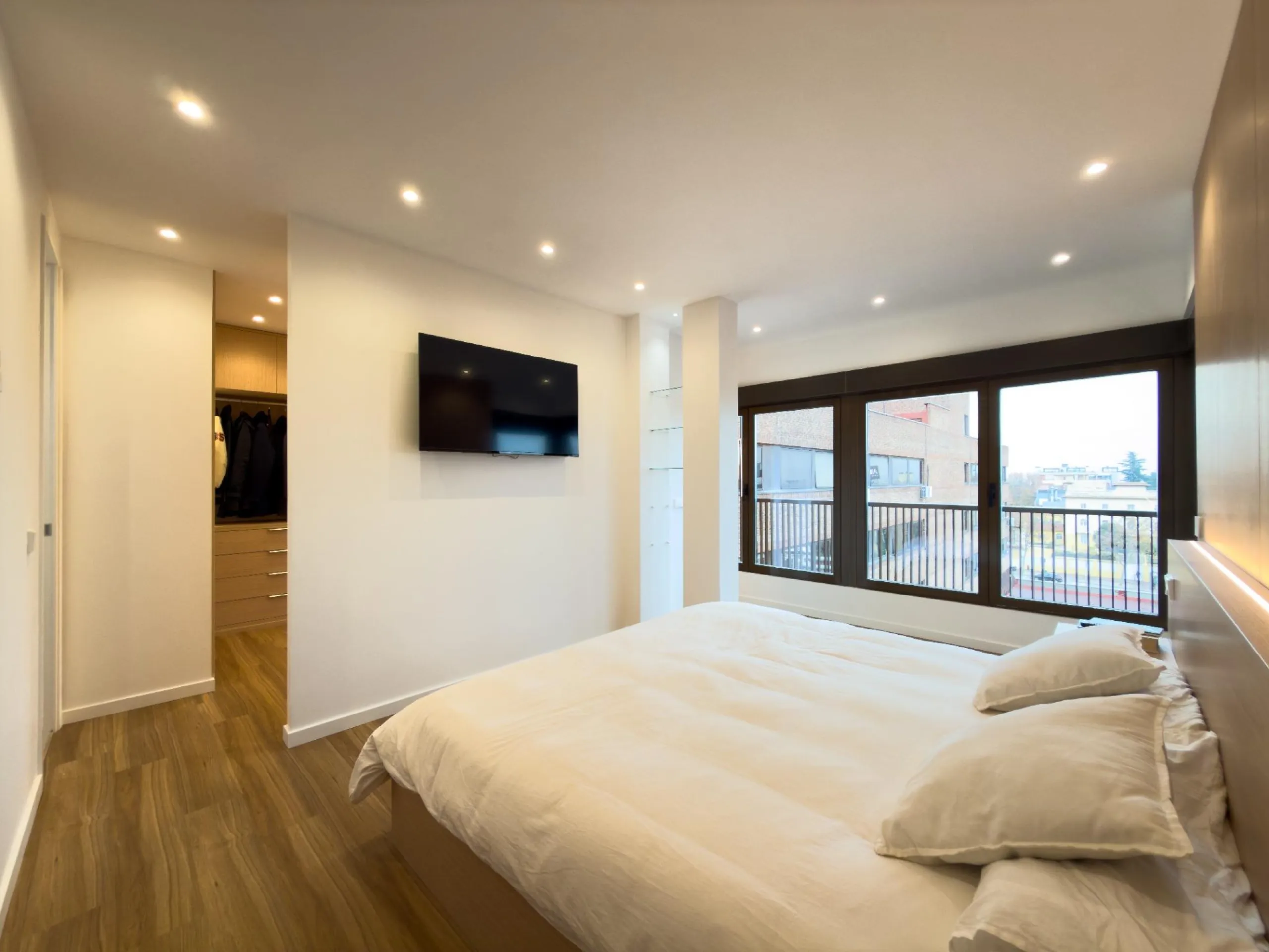 Exclusive Brand-New Designer Apartment with Terraces in Arturo Soria