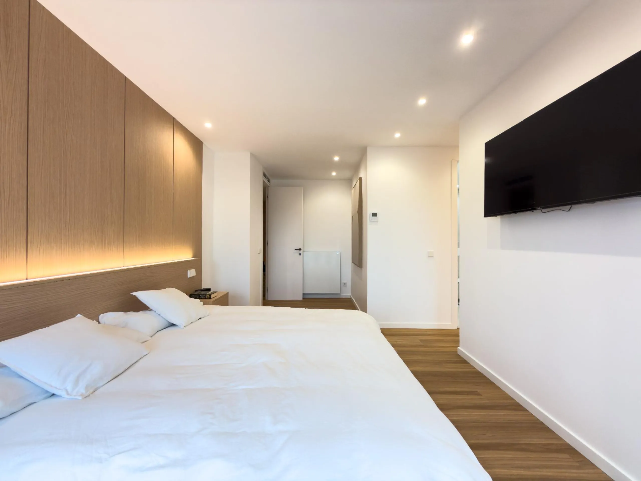 Exclusive Brand-New Designer Apartment with Terraces in Arturo Soria