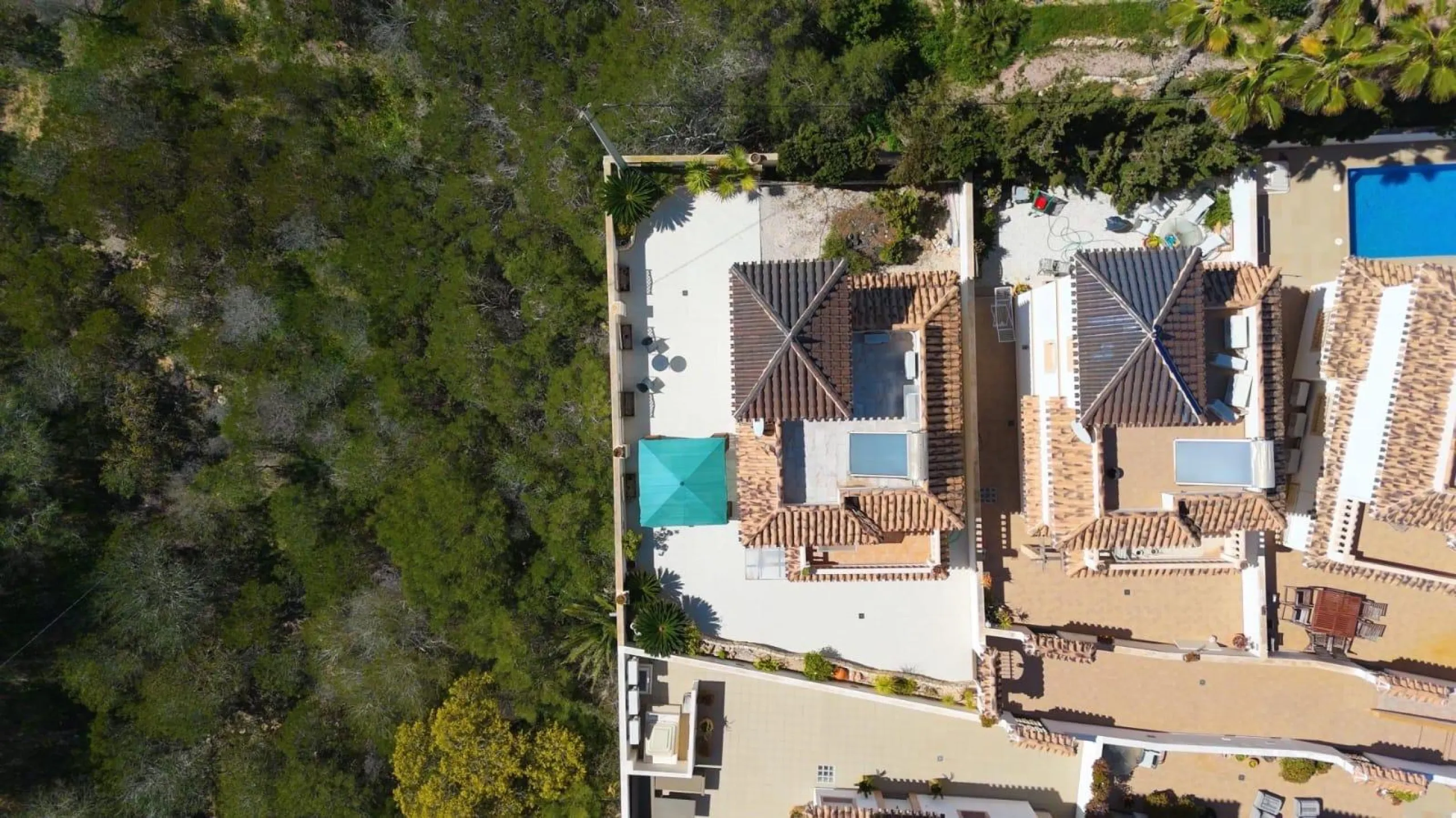 Two story detached villa in Torreblanca only 600 m to the sea
