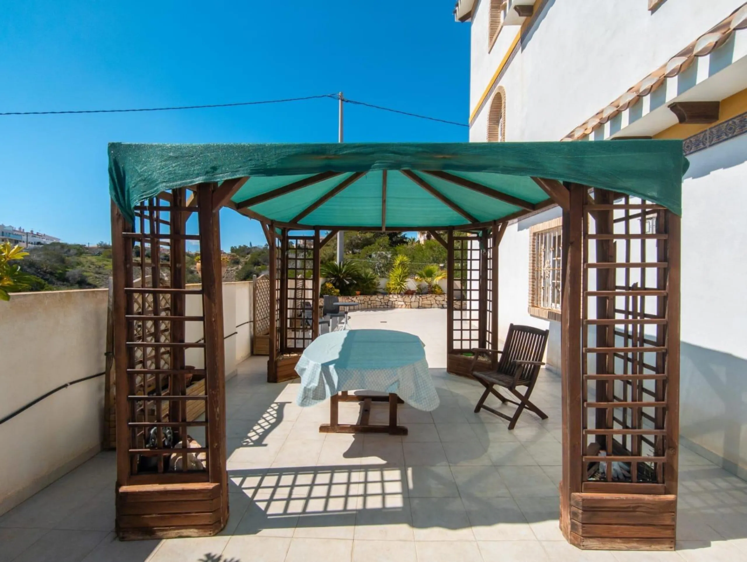 Two story detached villa in Torreblanca only 600 m to the sea