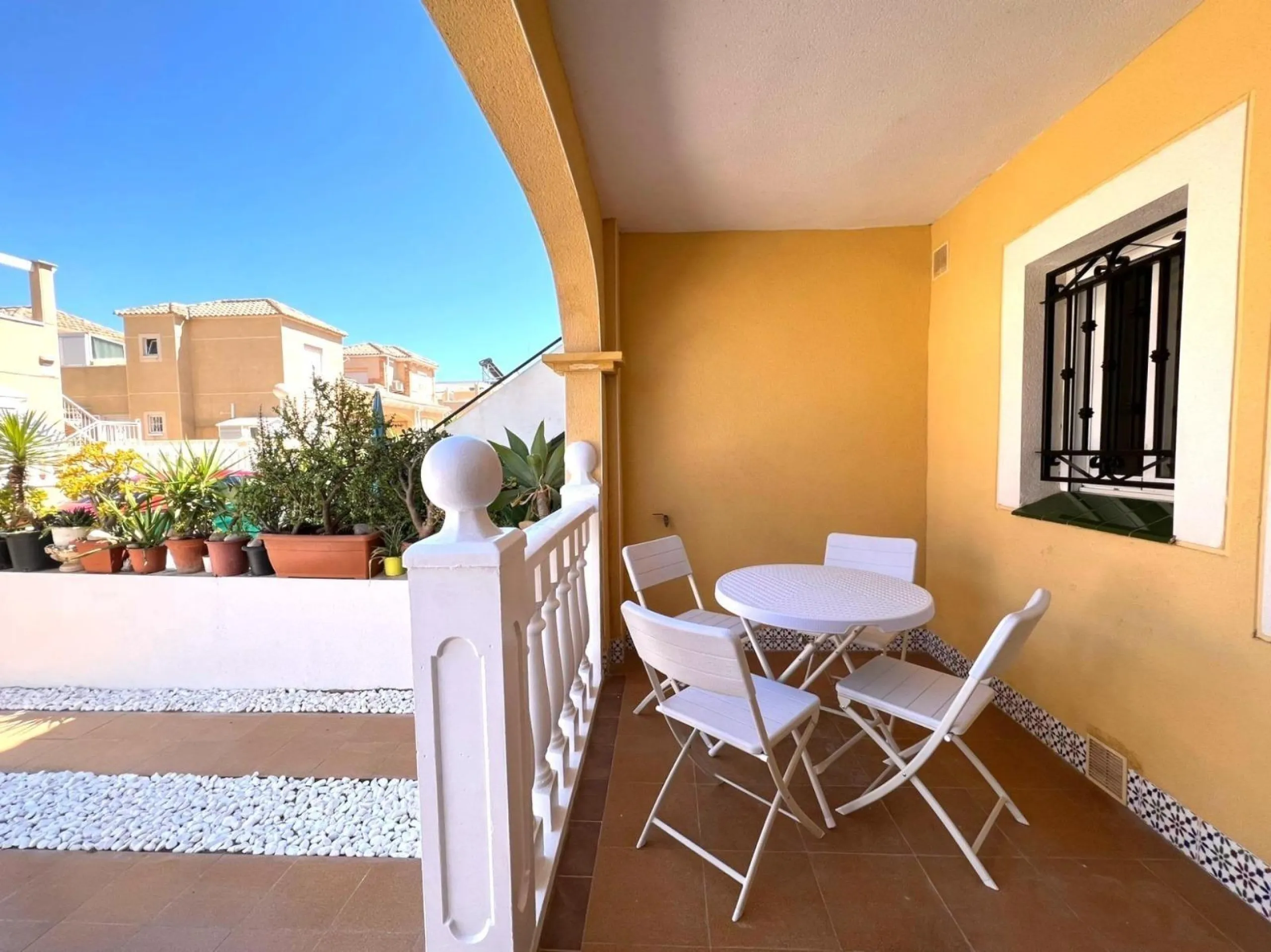 Cozy Semi-Renovated Bungalow in Los Balcones, Torrevieja