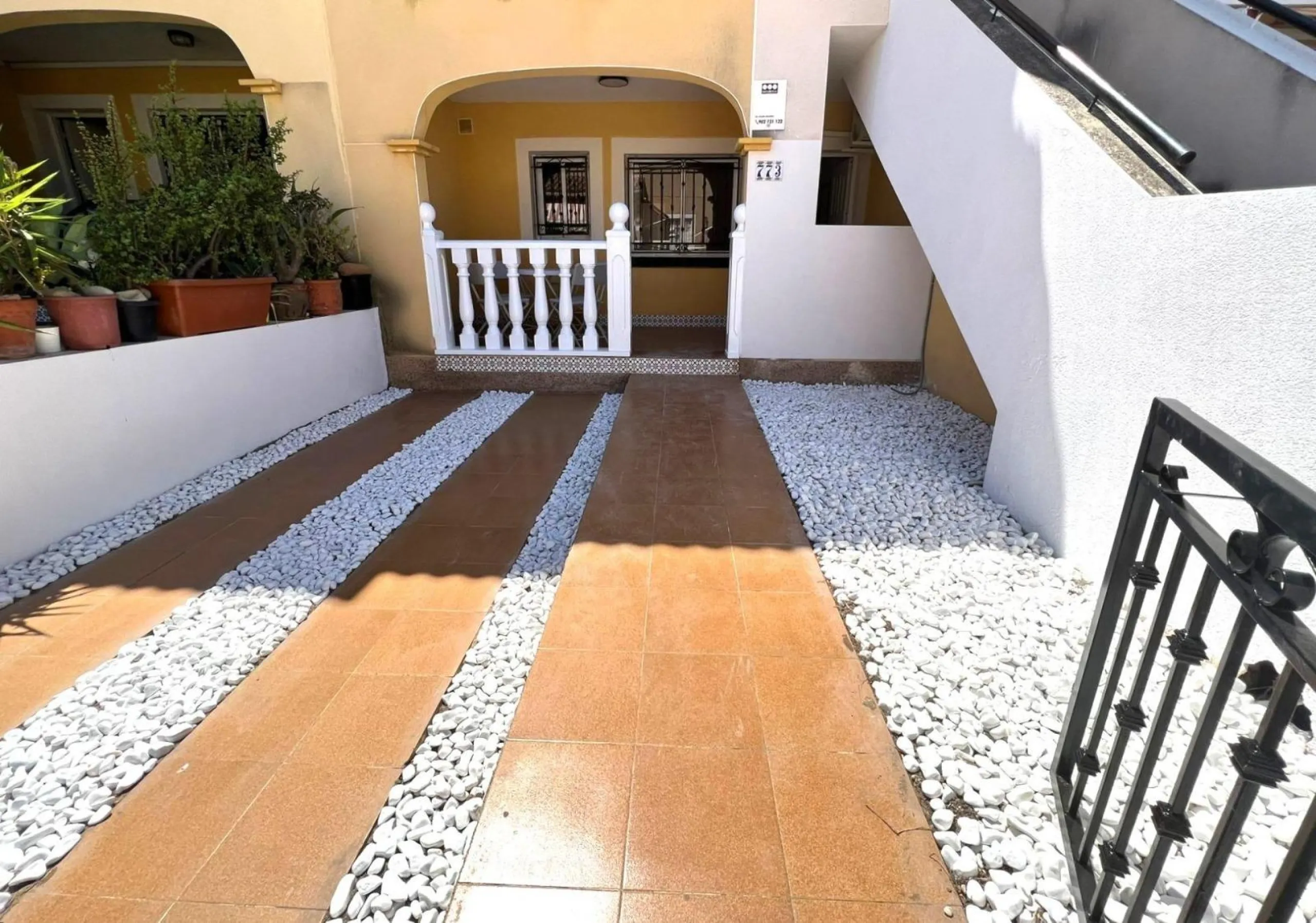 Cozy Semi-Renovated Bungalow in Los Balcones, Torrevieja