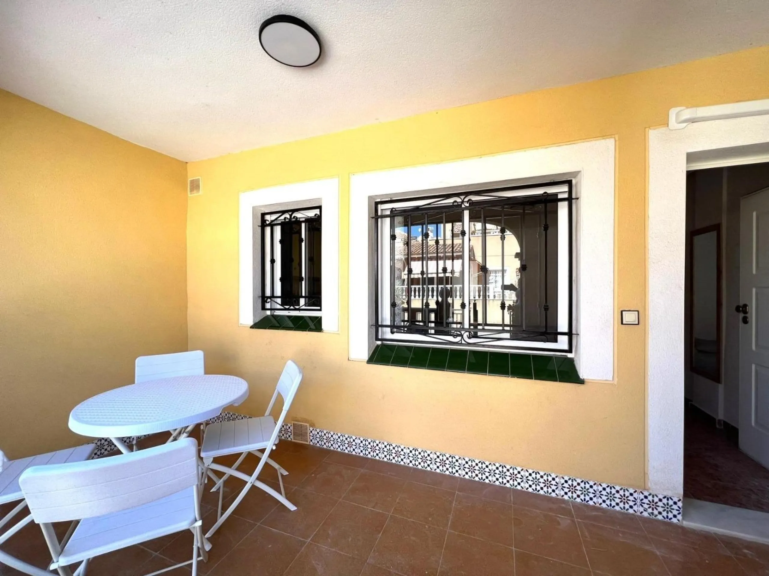 Cozy Semi-Renovated Bungalow in Los Balcones, Torrevieja
