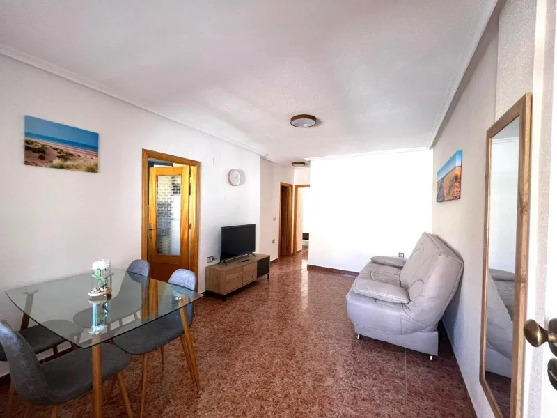 Cozy Semi-Renovated Bungalow in Los Balcones, Torrevieja