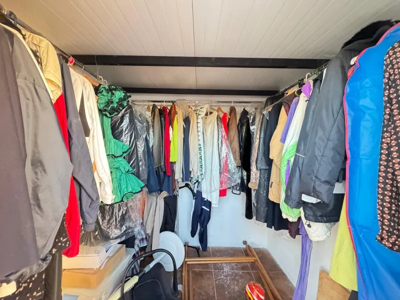APARTMENT WITH GARAGE + STORAGE INCLUDED. WITH A SURFACE OF 256 M2. 4 BEDROOMS. 3 BATHROOMS. BEACH 350 METERS AWAY.