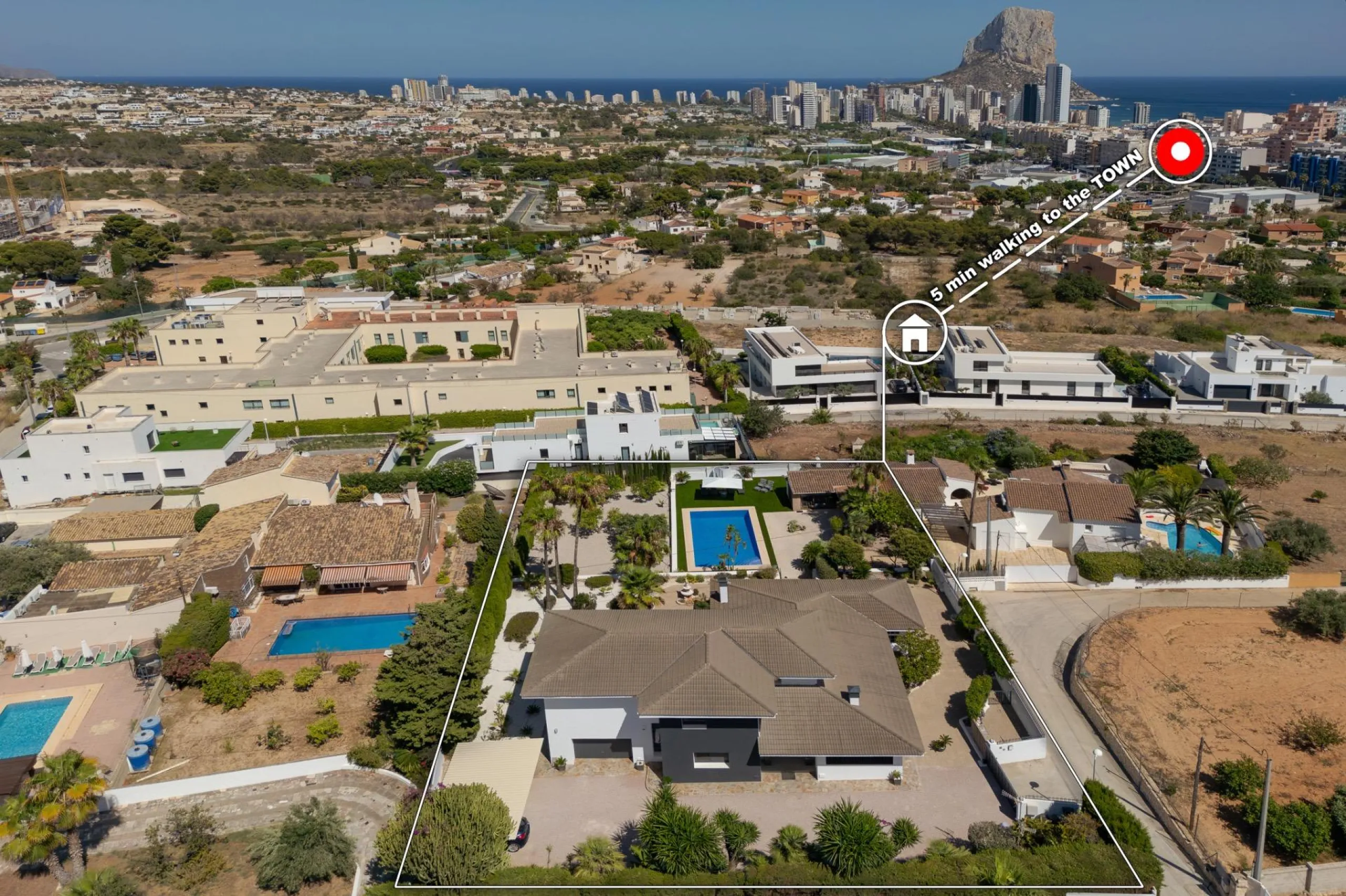 Residencia exclusiva con vistas panorámicas al Peñón de Ifach — Calpe