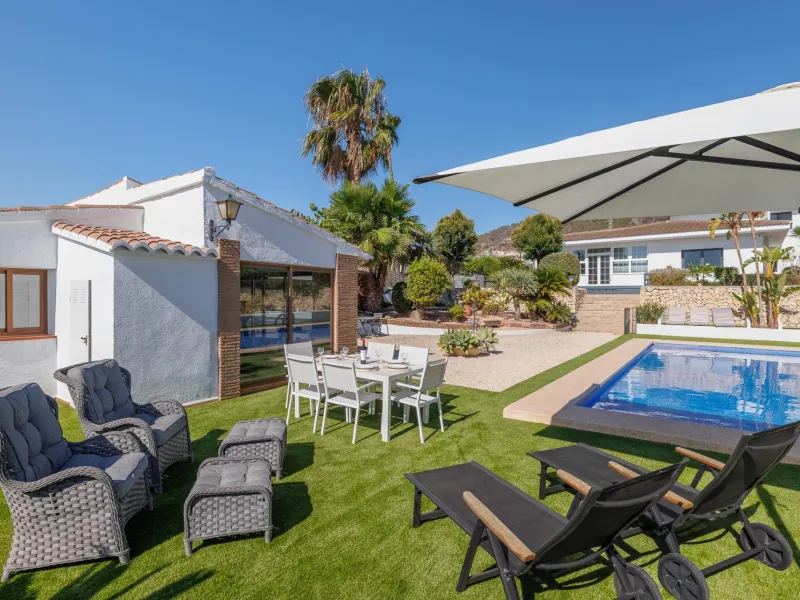 Residencia exclusiva con vistas panorámicas al Peñón de Ifach — Calpe
