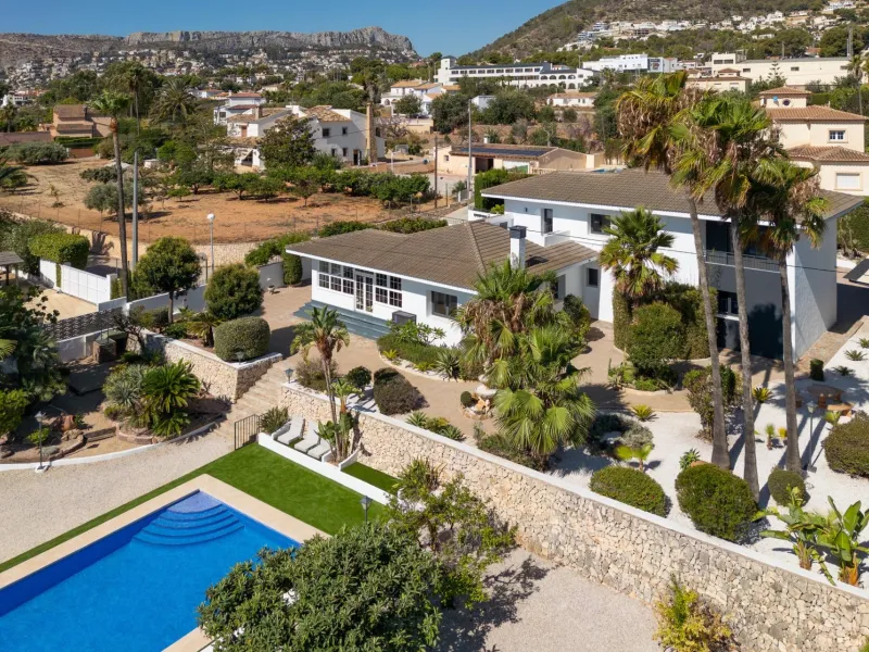 Residencia exclusiva con vistas panorámicas al Peñón de Ifach — Calpe