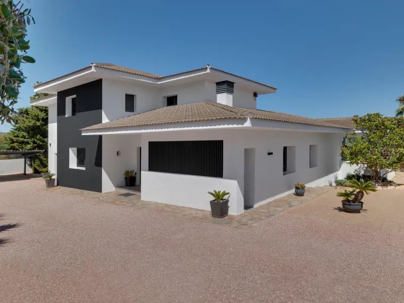 Residencia exclusiva con vistas panorámicas al Peñón de Ifach — Calpe