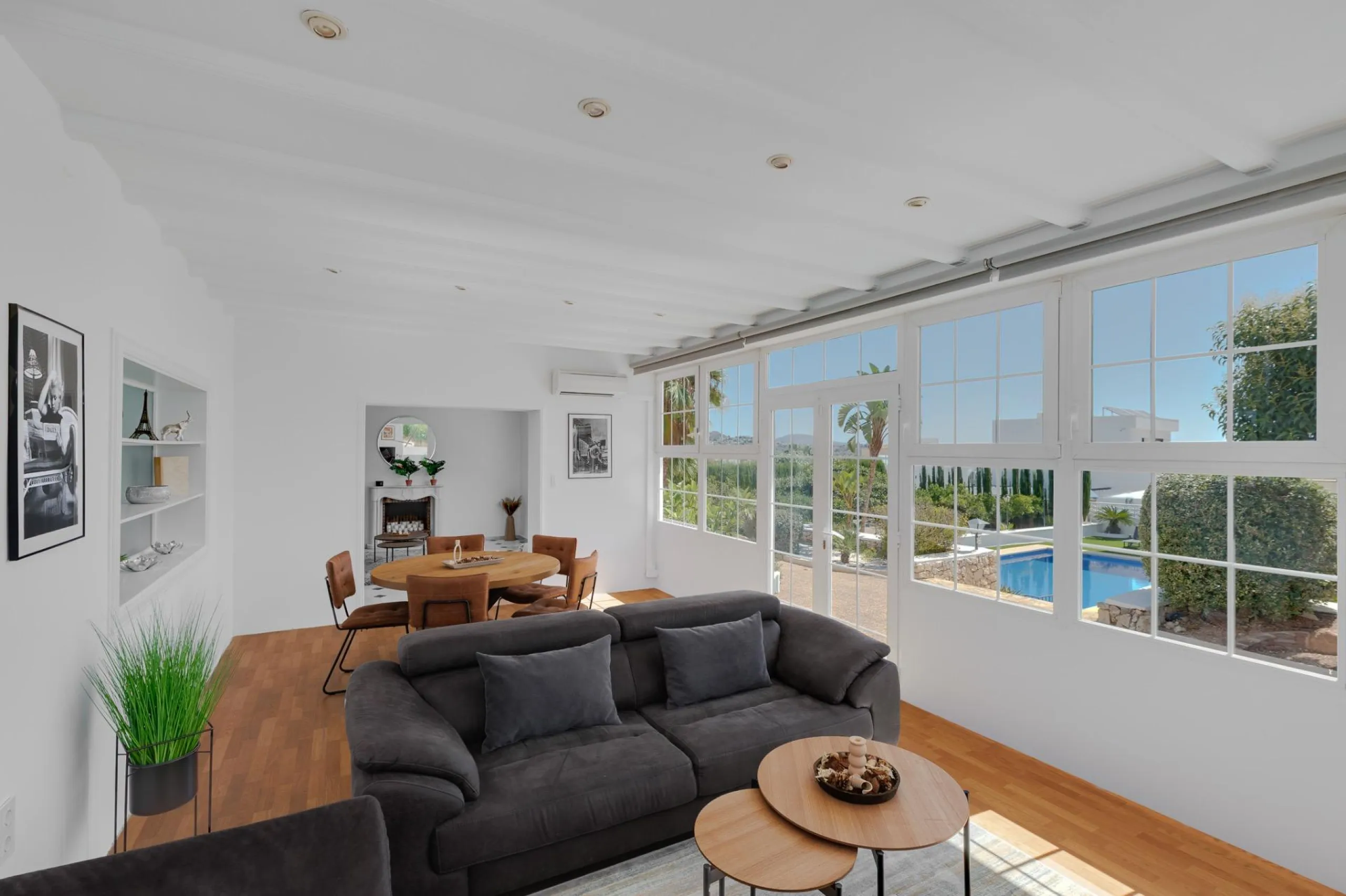 Residencia exclusiva con vistas panorámicas al Peñón de Ifach — Calpe