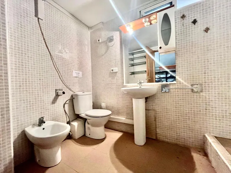 VILLA DE LUJO CON 780 M2 DE PARCELA Y A 100 METROS DE PLAYA LA MATA. 4 DORM. 4 BAÑOS. 291 M2 DE CASA.