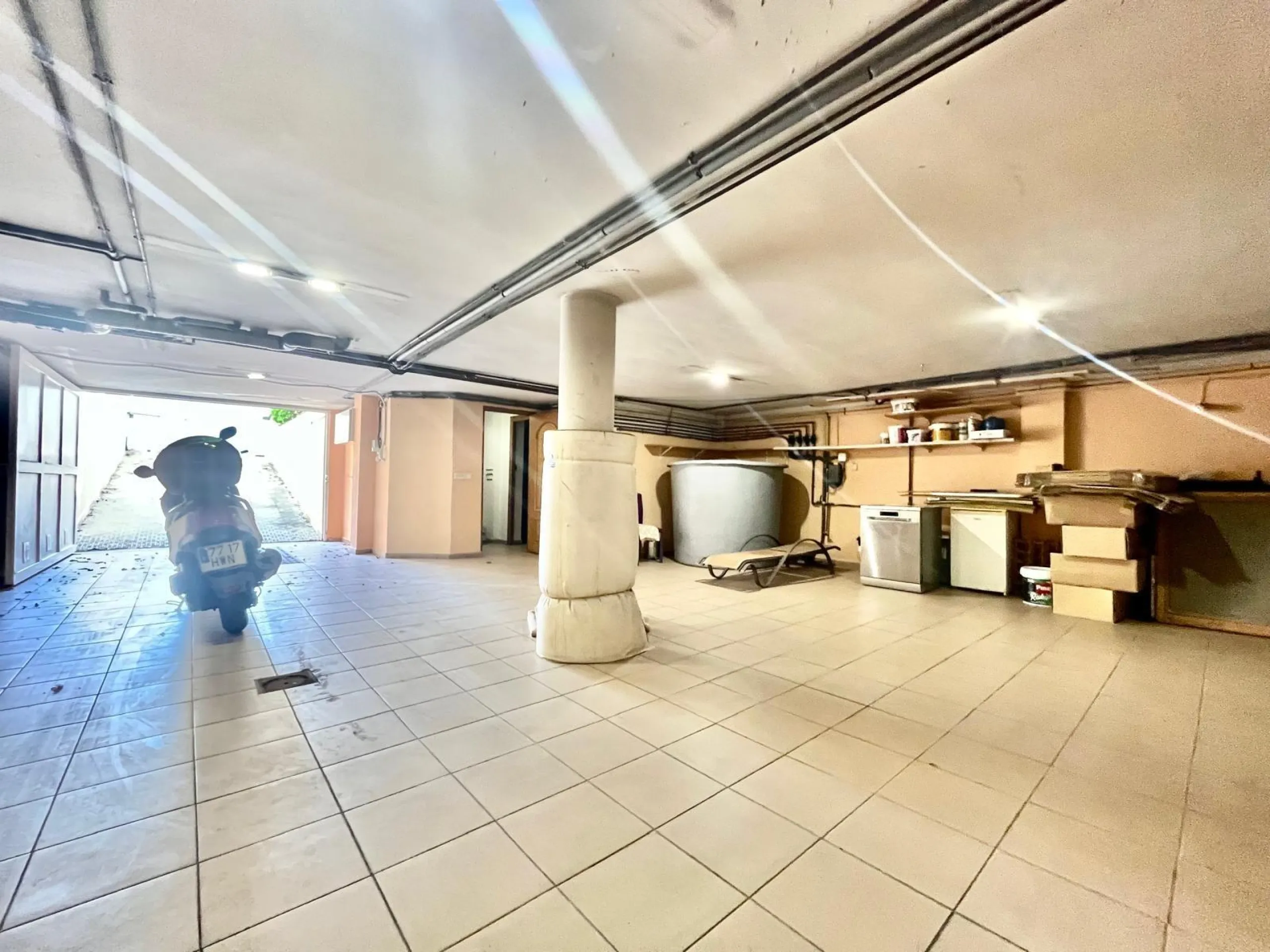 VILLA DE LUJO CON 780 M2 DE PARCELA Y A 100 METROS DE PLAYA LA MATA. 4 DORM. 4 BAÑOS. 291 M2 DE CASA.