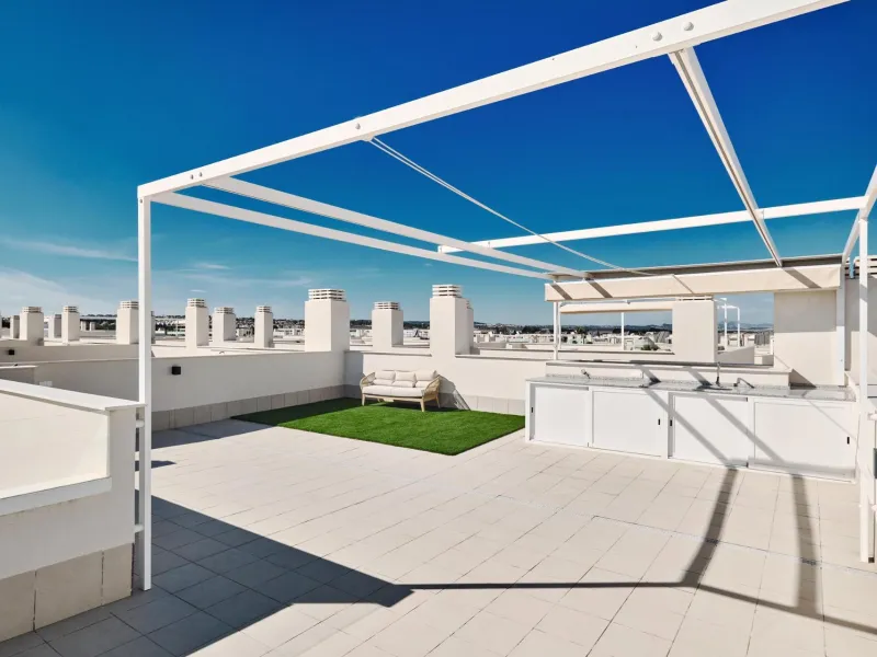 ¡Descubre tu paraíso en La Veleta, Torrevieja! 🌊🏡