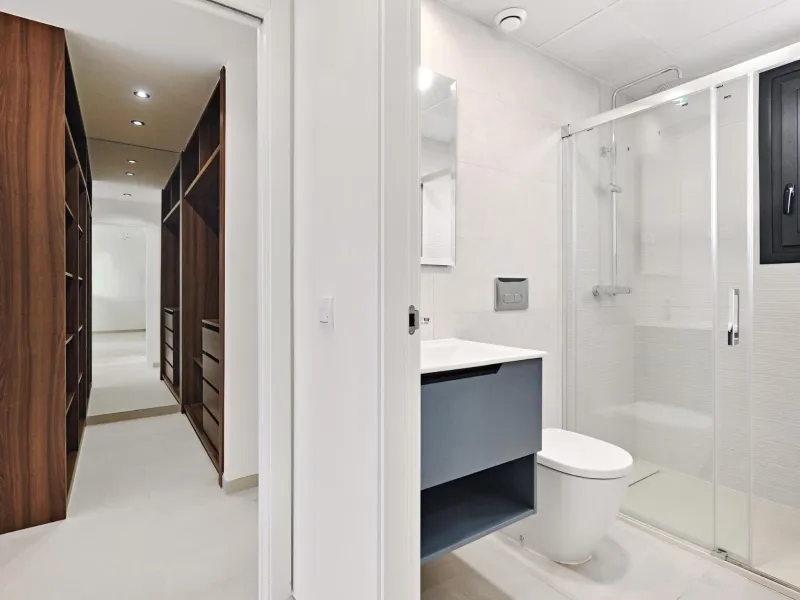¡Descubre tu paraíso en La Veleta, Torrevieja! 🌊🏡