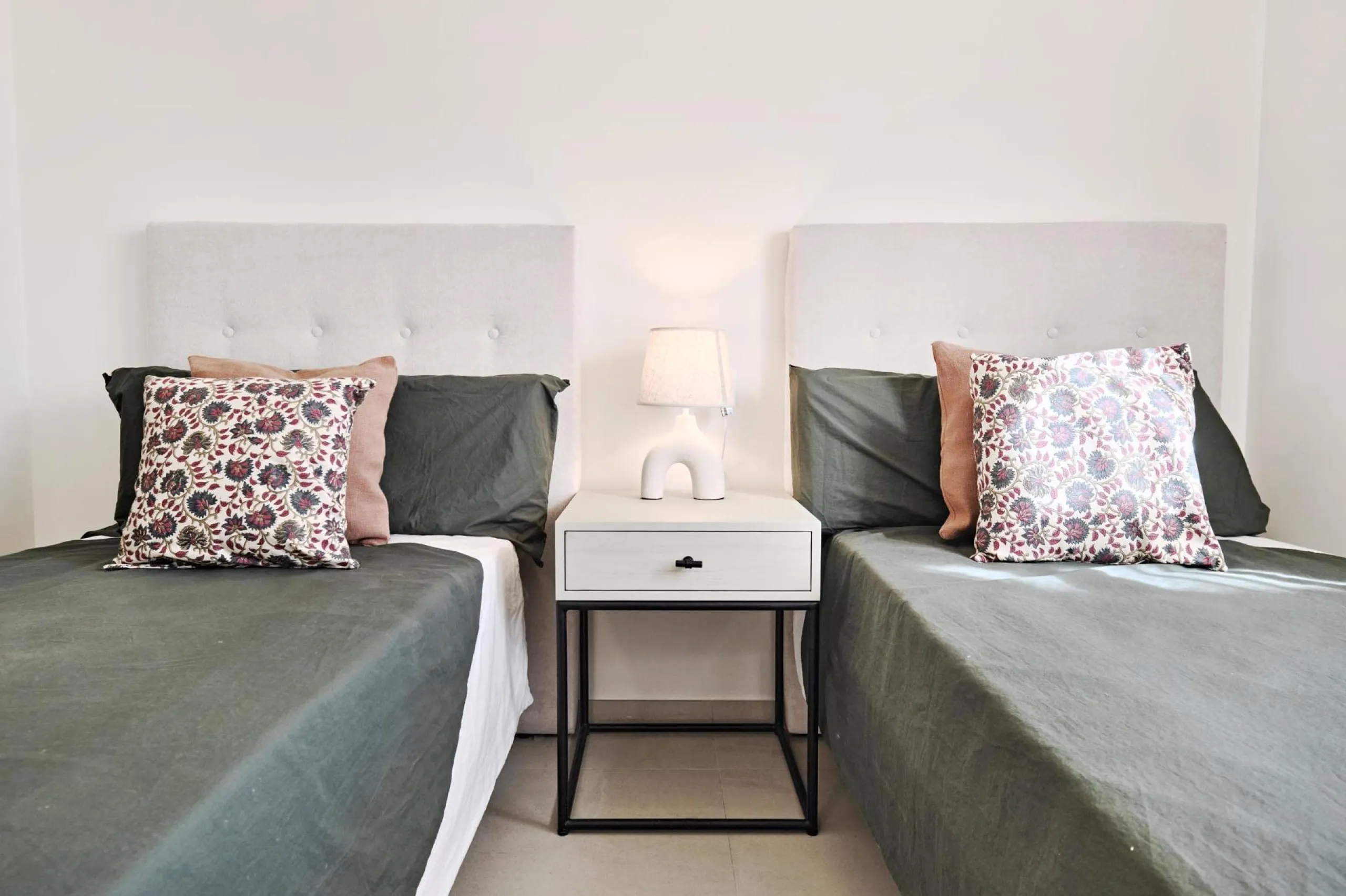 ¡Descubre tu paraíso en La Veleta, Torrevieja! 🌊🏡