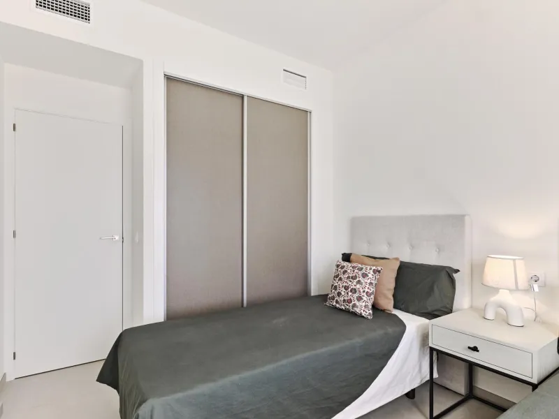 ¡Descubre tu paraíso en La Veleta, Torrevieja! 🌊🏡