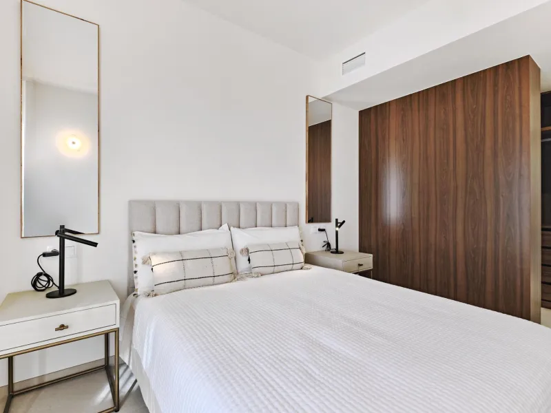¡Descubre tu paraíso en La Veleta, Torrevieja! 🌊🏡