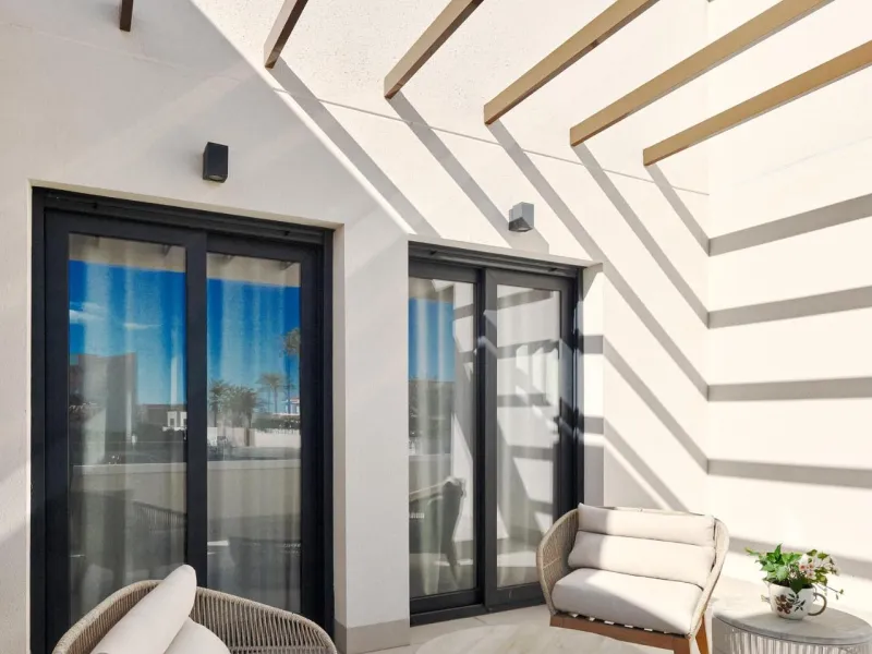 ¡Descubre tu paraíso en La Veleta, Torrevieja! 🌊🏡
